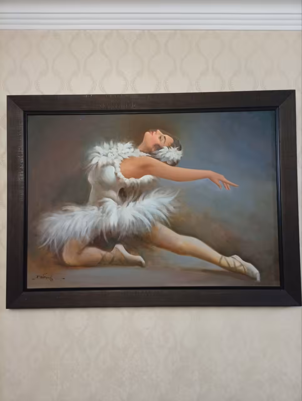 Swan Reverie – Handcrafted Elegance