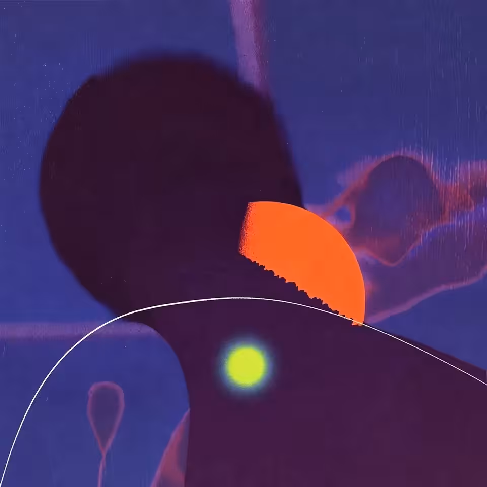 On the Singularity Edge of the Void 