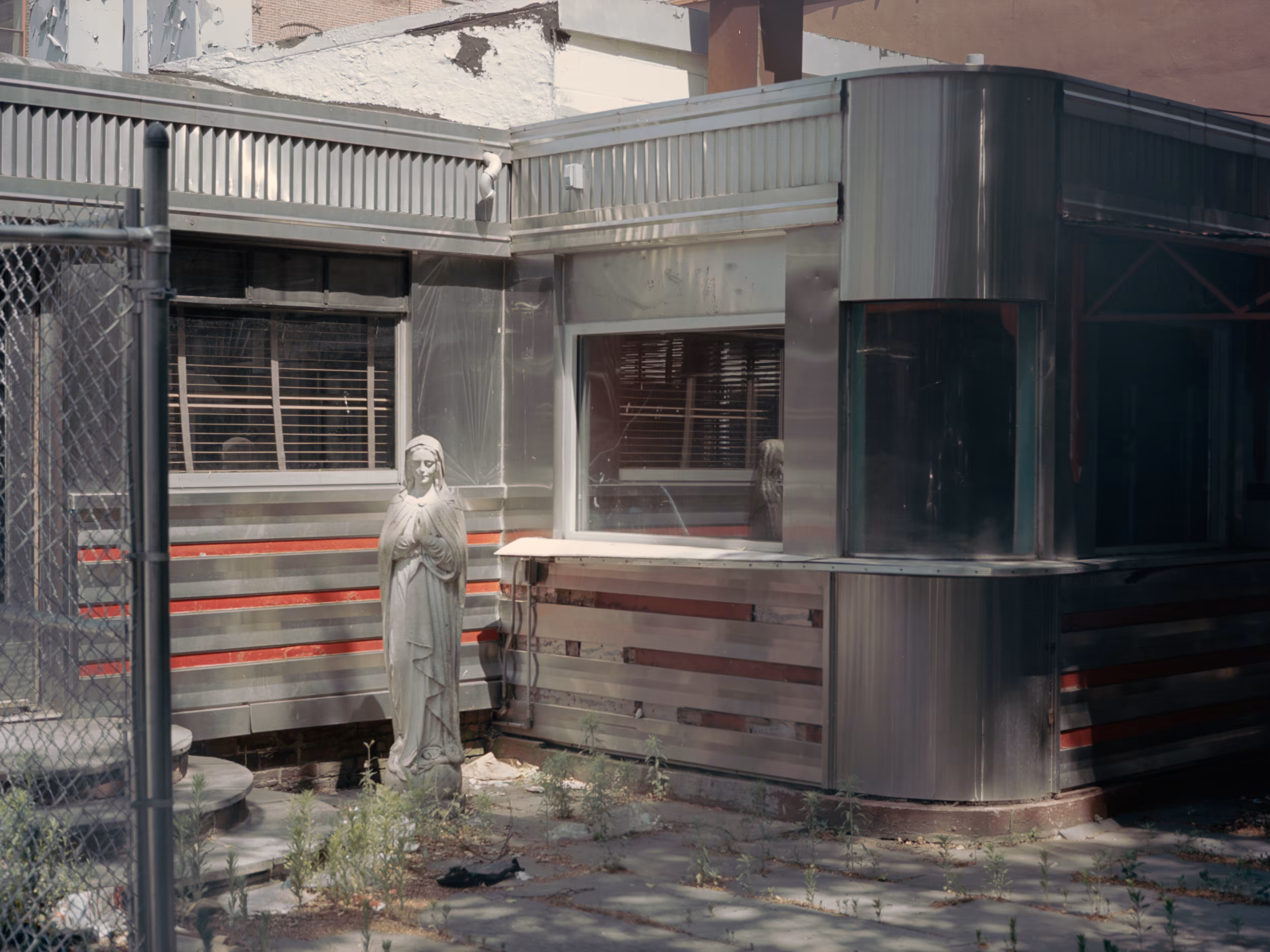 Lost Summer 002