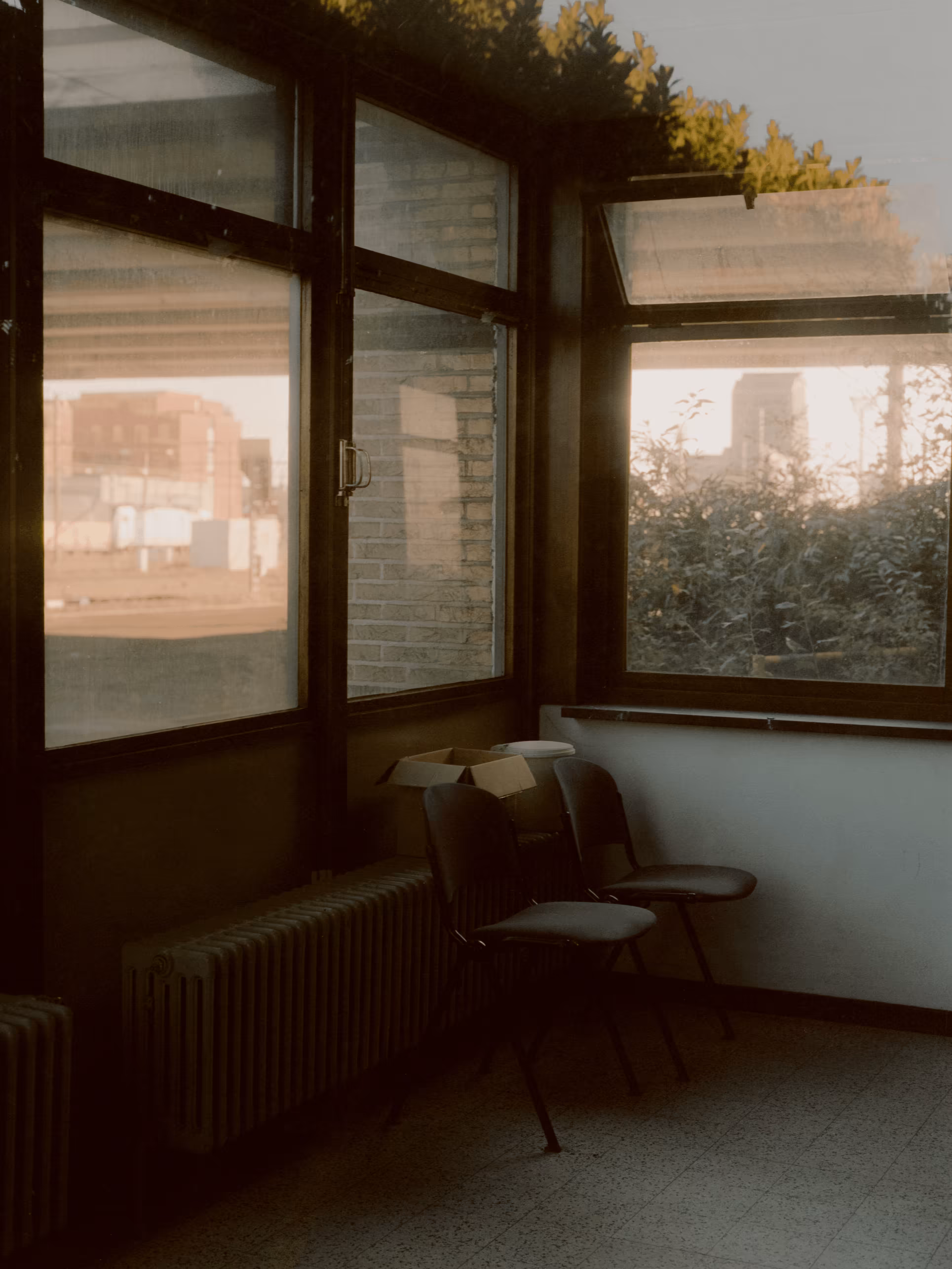 Two seats in the shadow