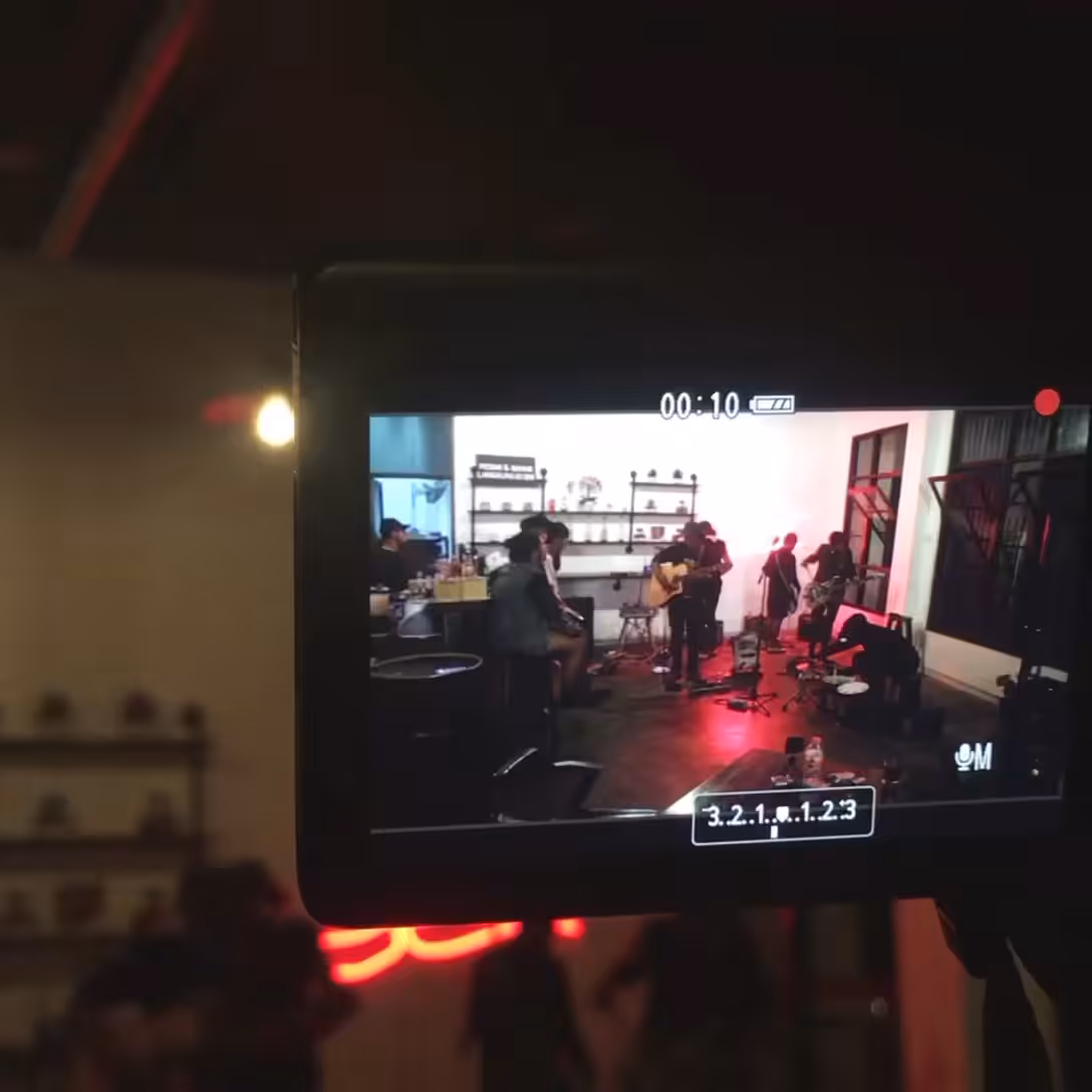 Contemplation Intro (Live)