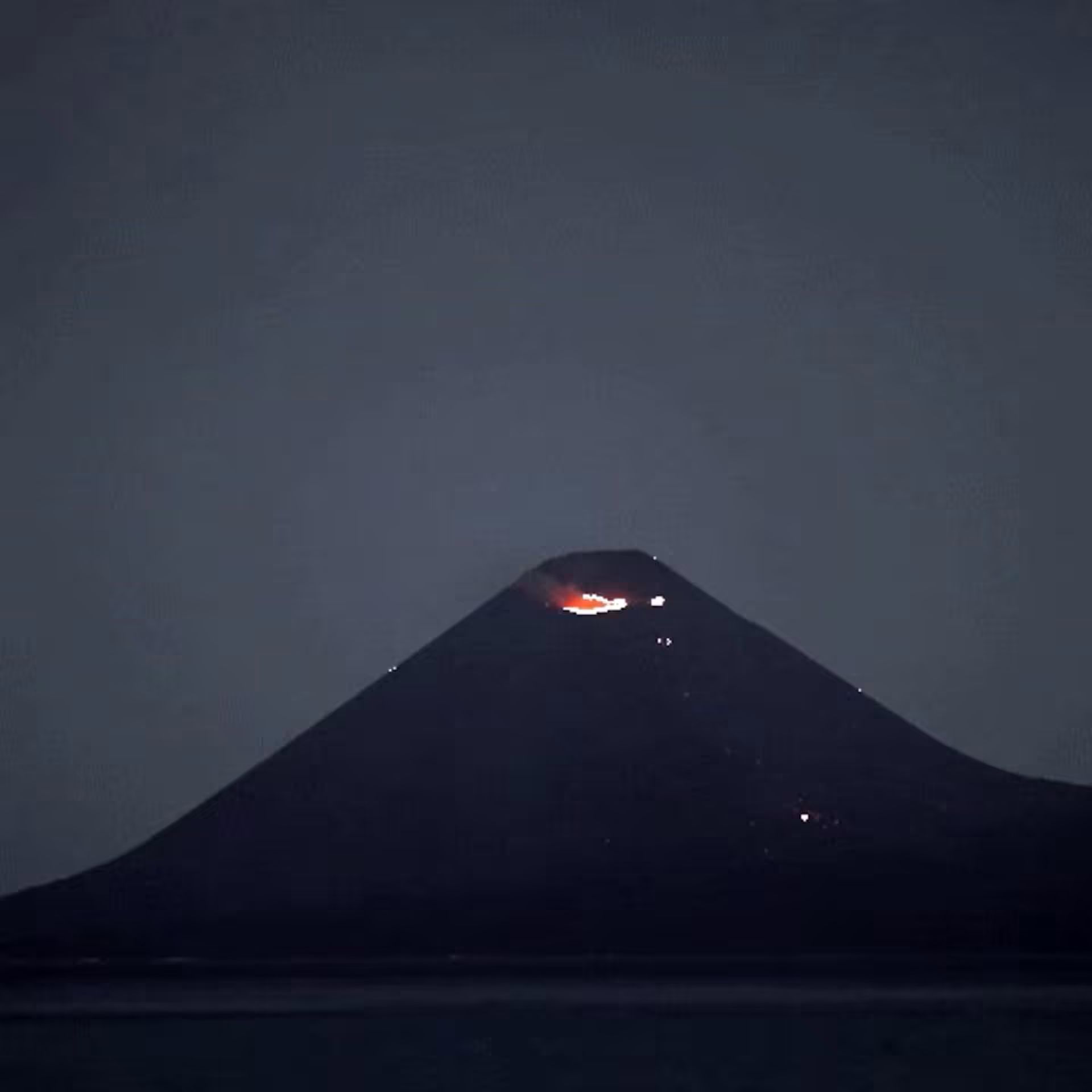 Zuka Kipiani - Synthetic Echoes - Erupt