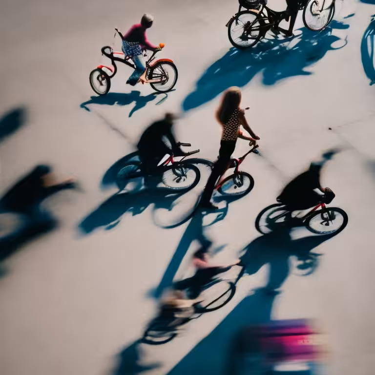 Dynamism of people on bicycles