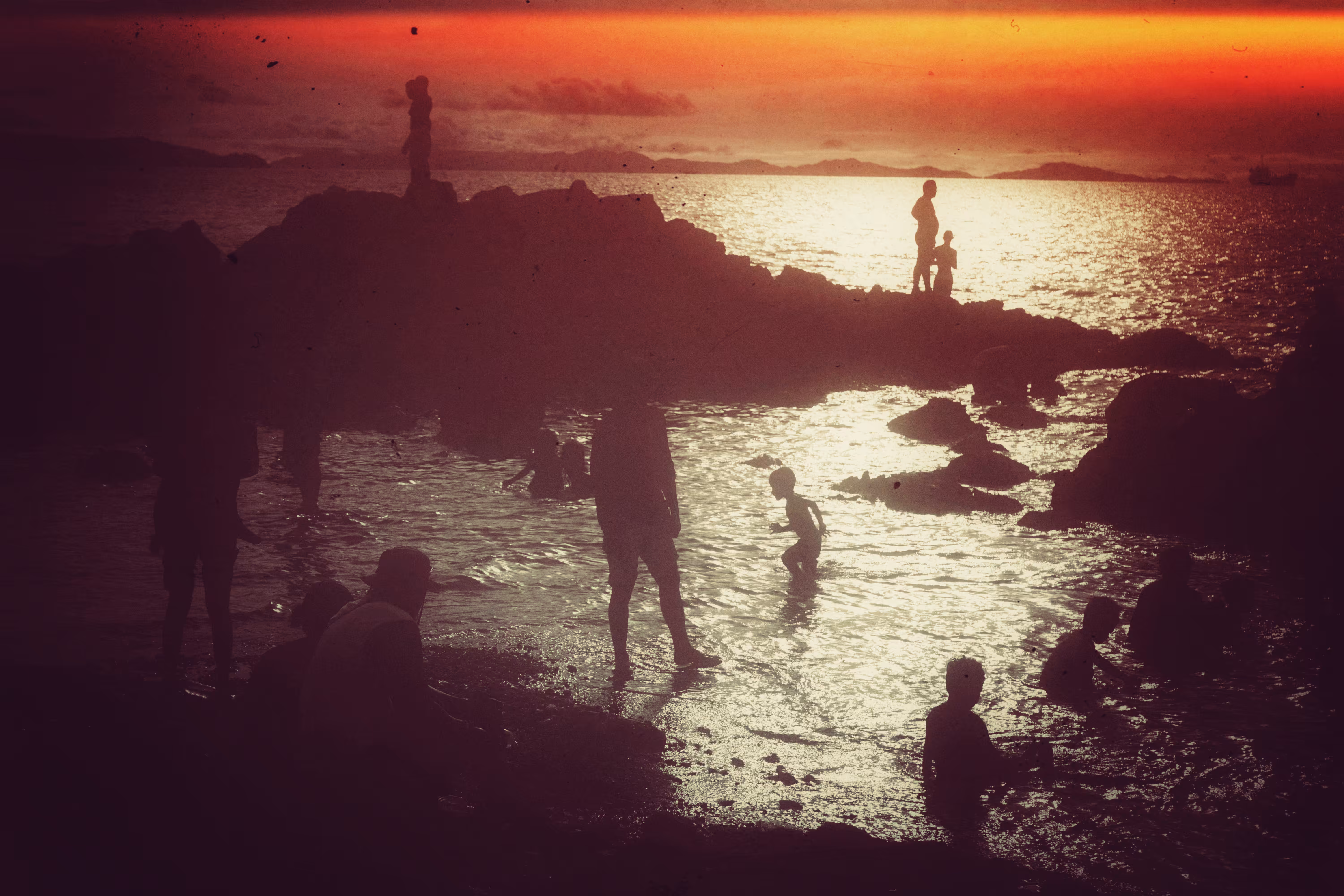 The Story from The Streets: Sunset Breeze