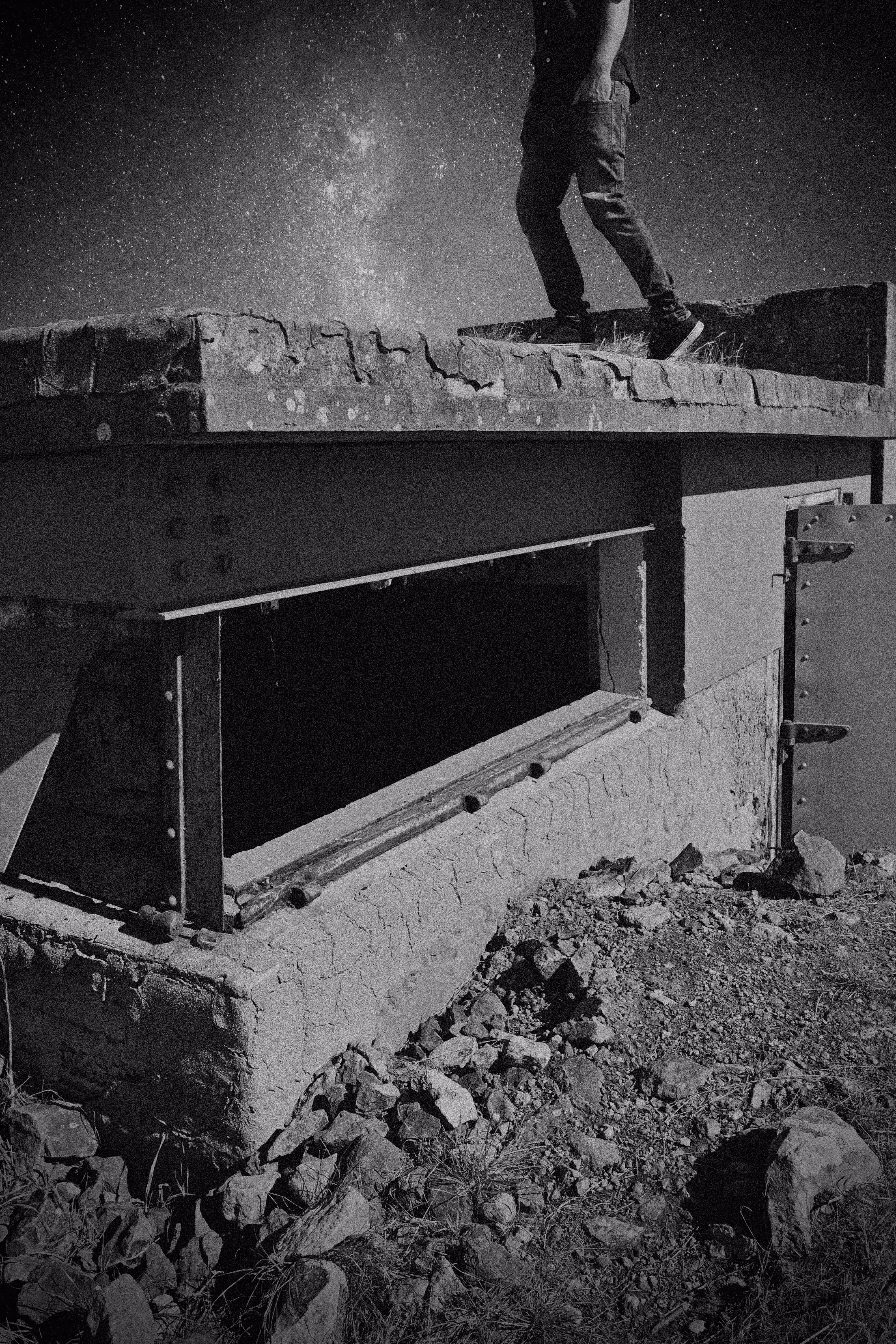 328.OE: Thieves In The Night