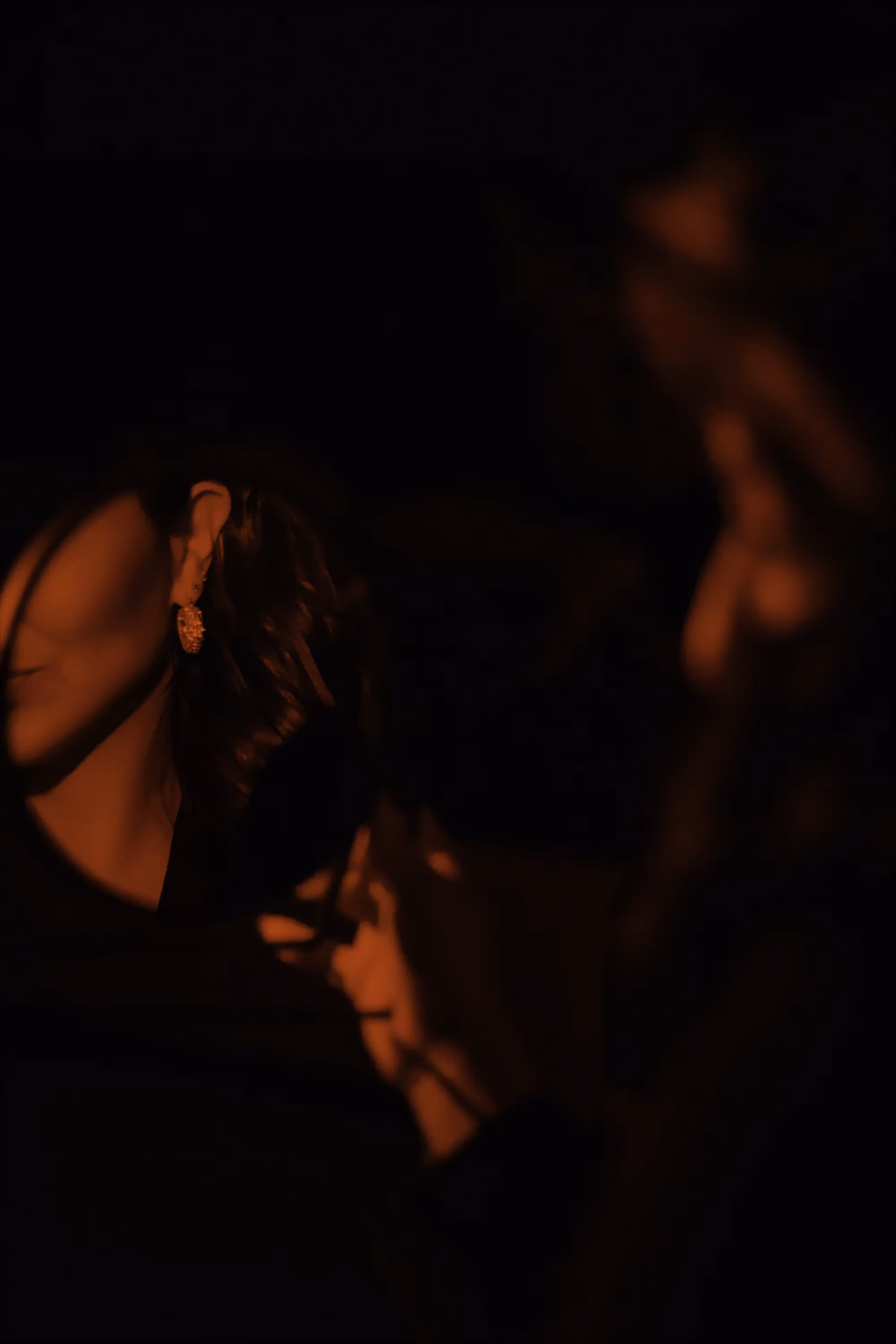 She Hears Red