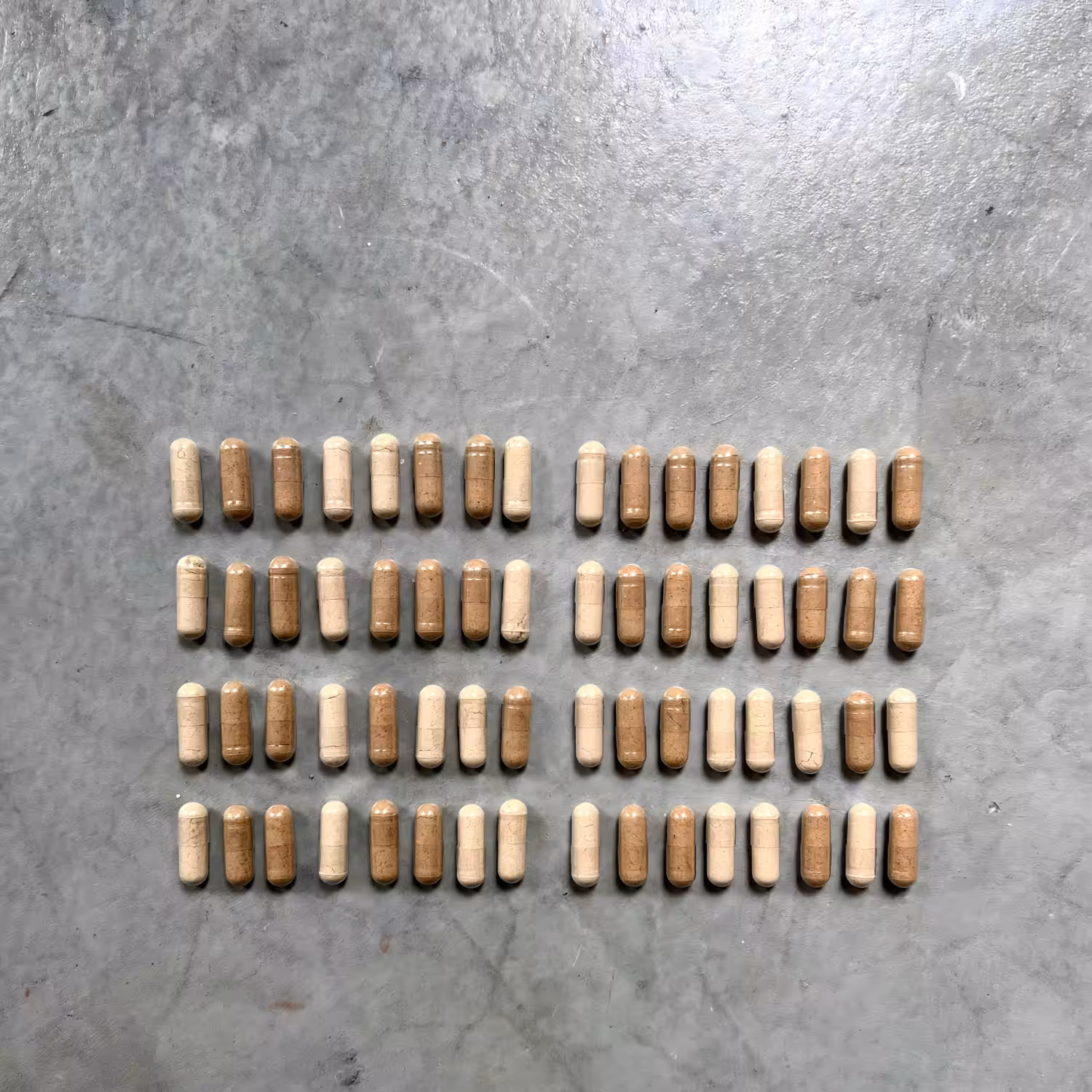 Analog Binary Code: (non)fungible