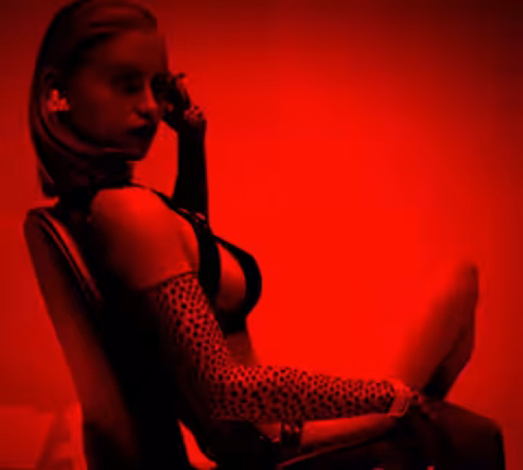 Red seduction 