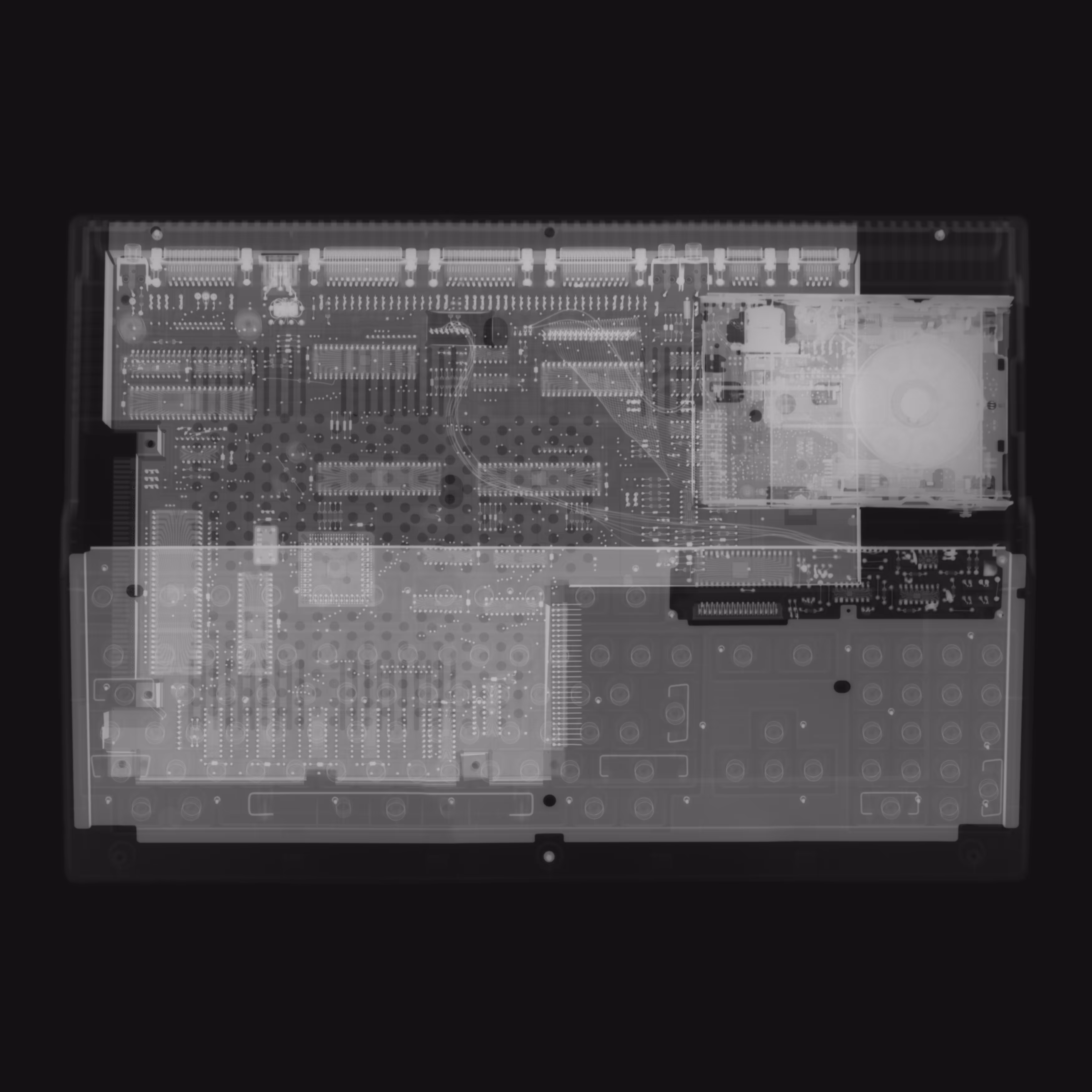 Amiga 500 (1987) X-ray