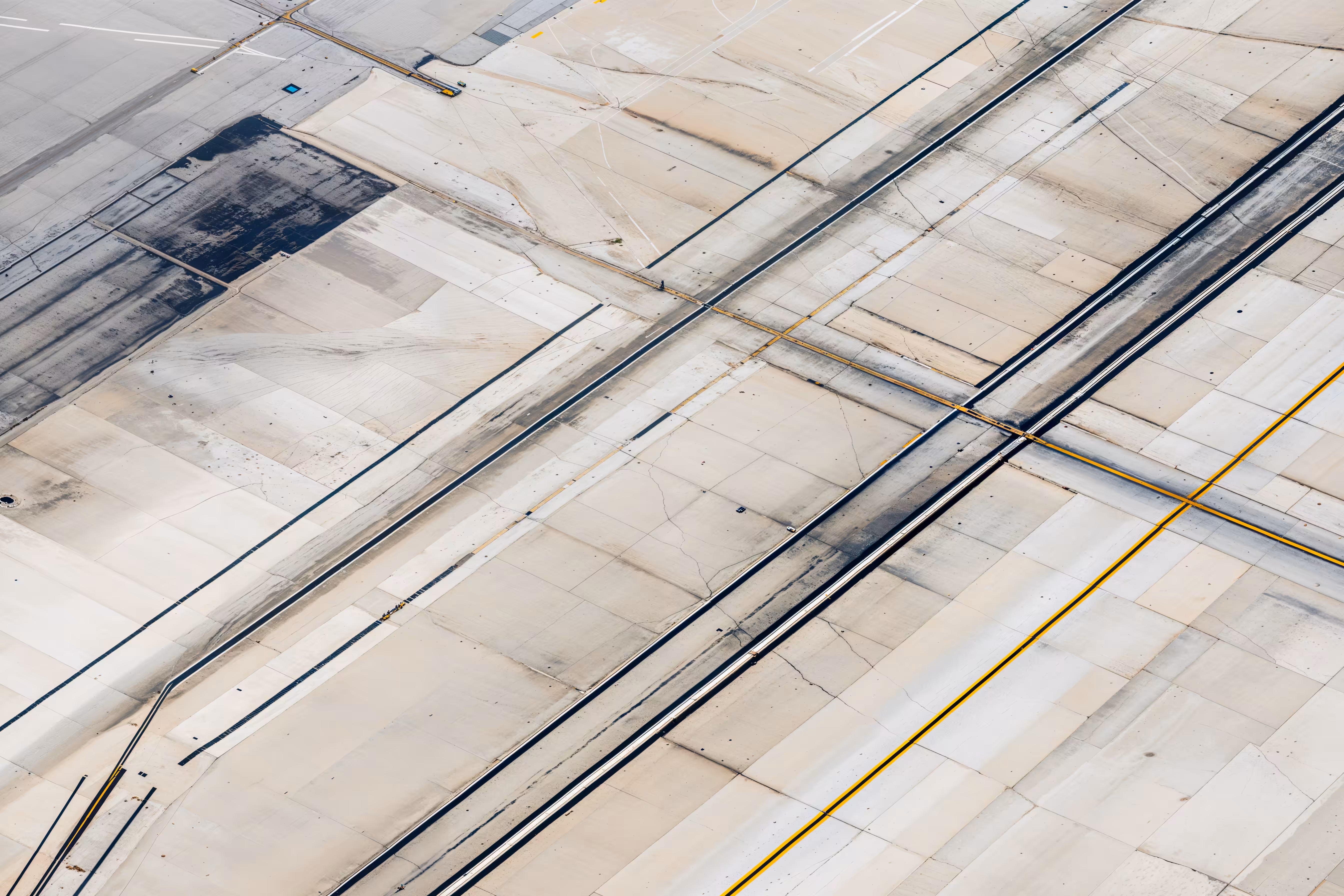 Tarmac #43