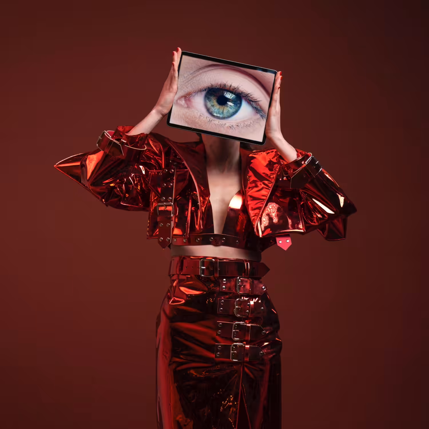 All seeing lie!
