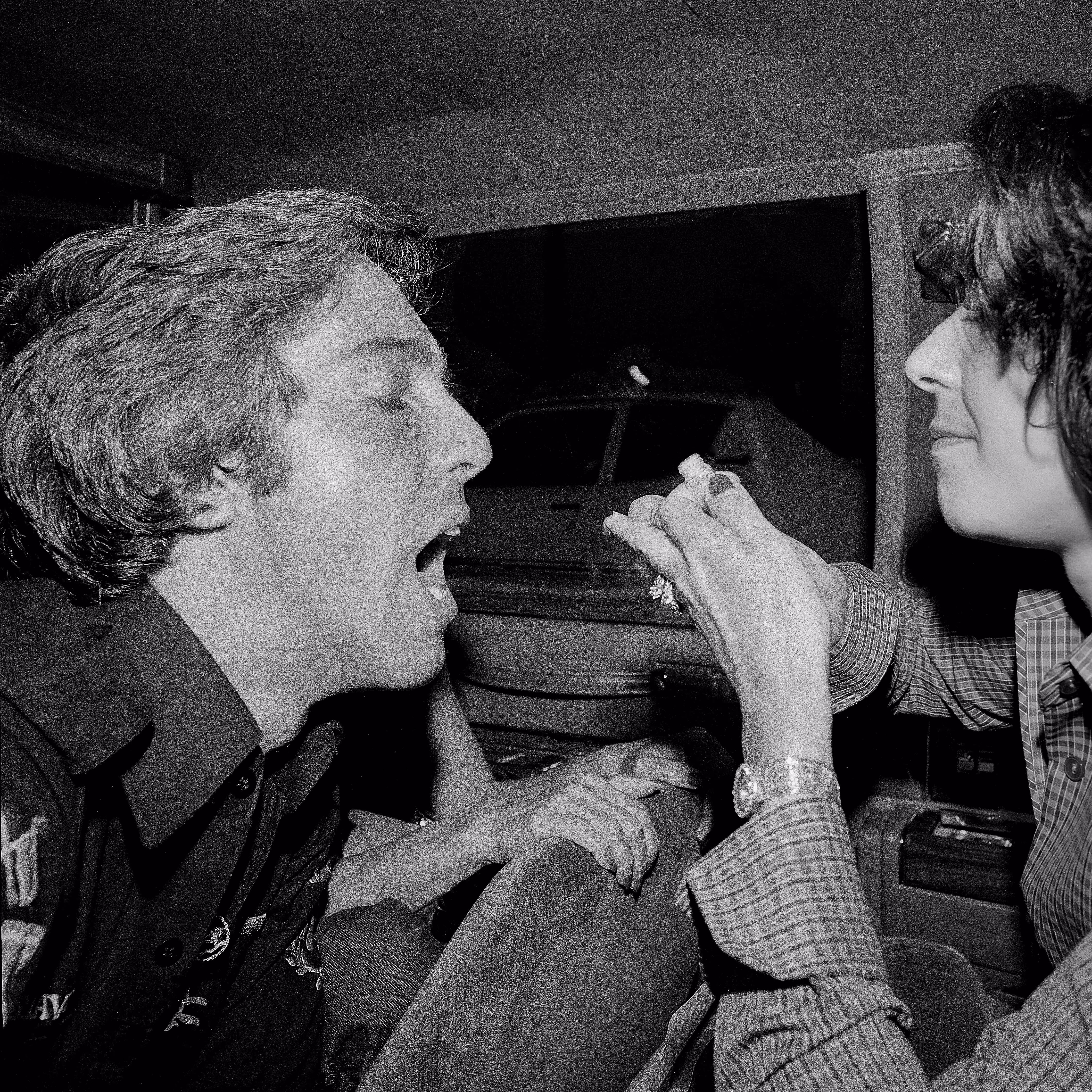 QuirkyVision 45RPM - Open wide in limo to Airport
