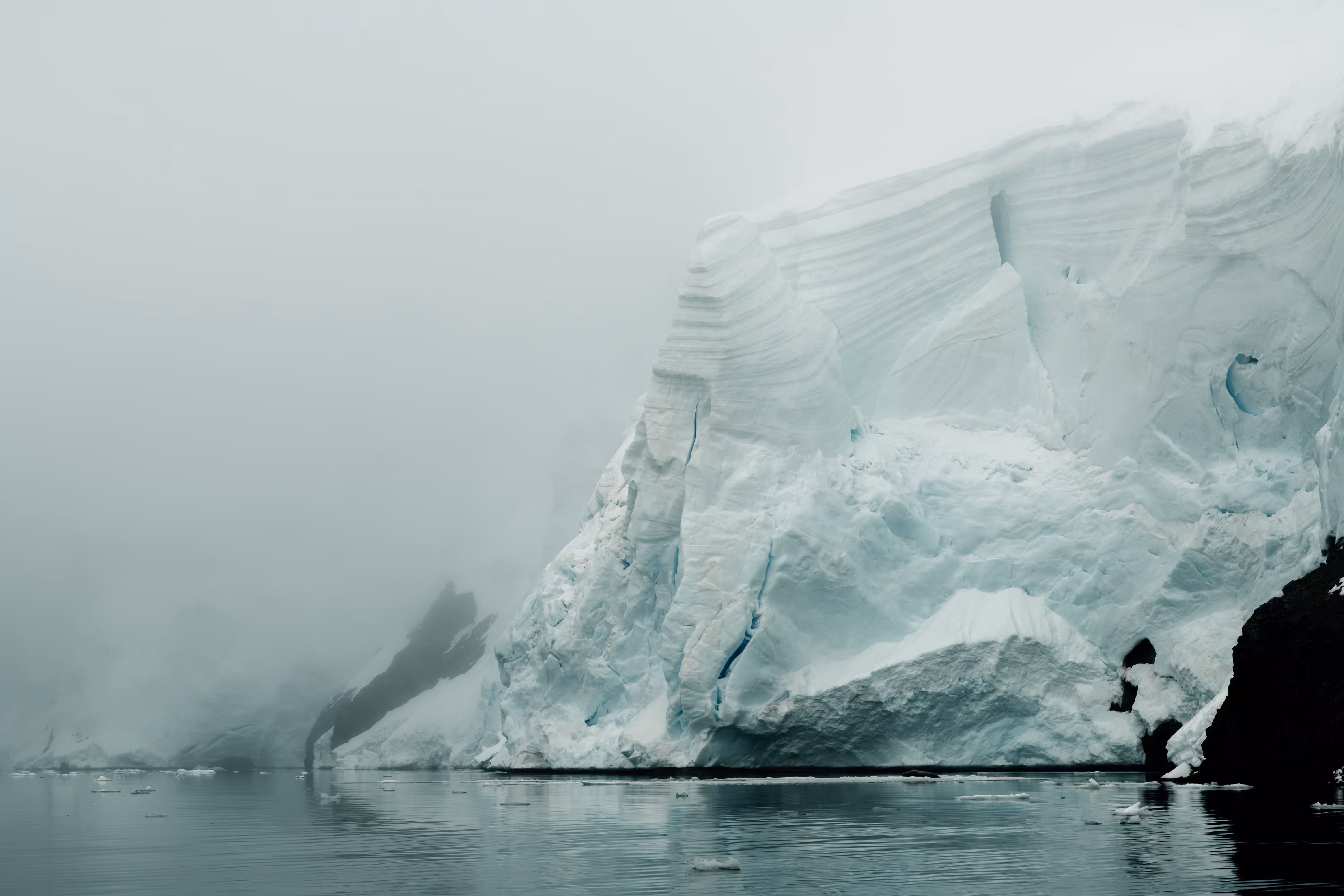Between Ice and Fog #01