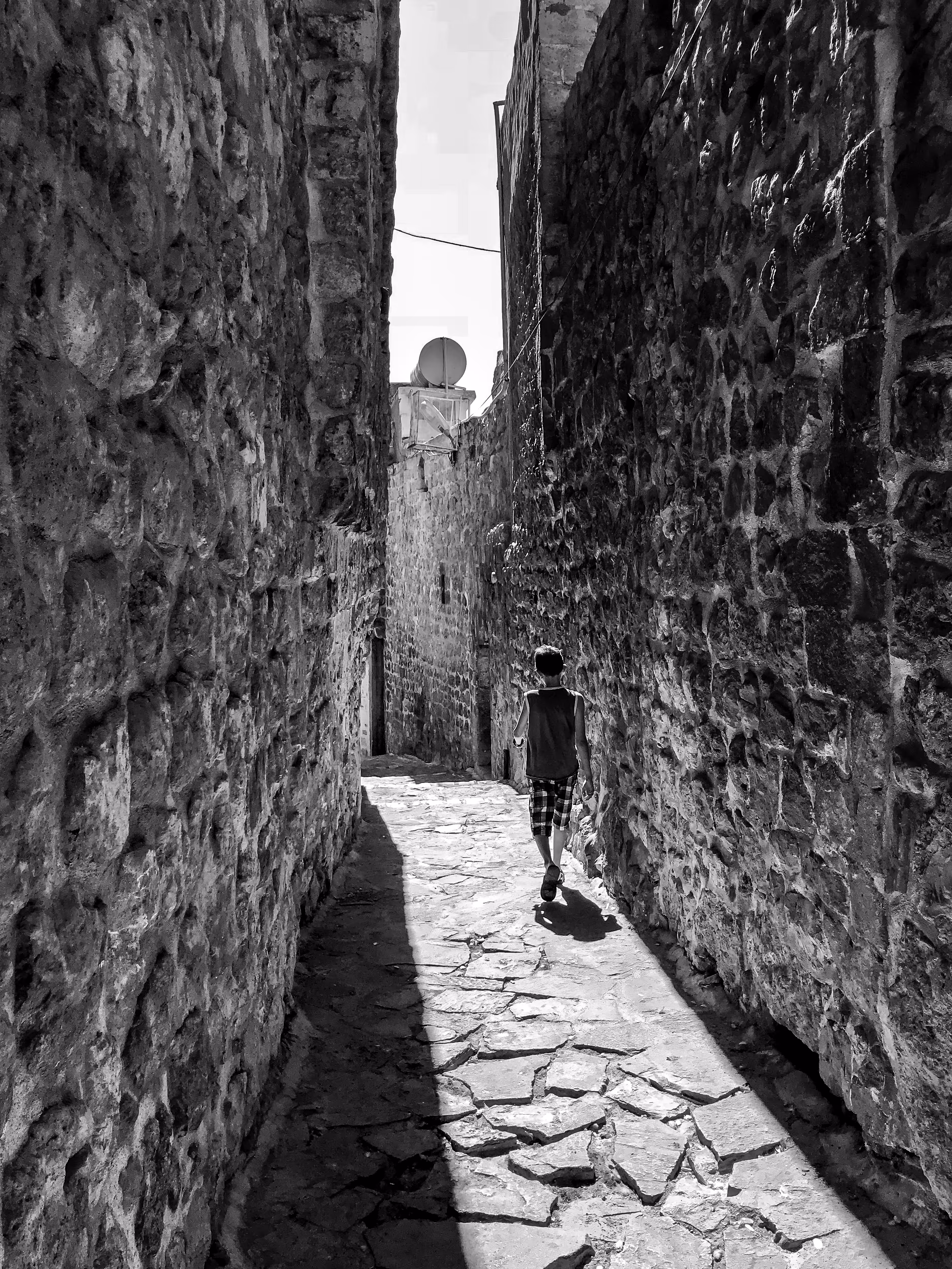 Kid Walks Away in Mardin