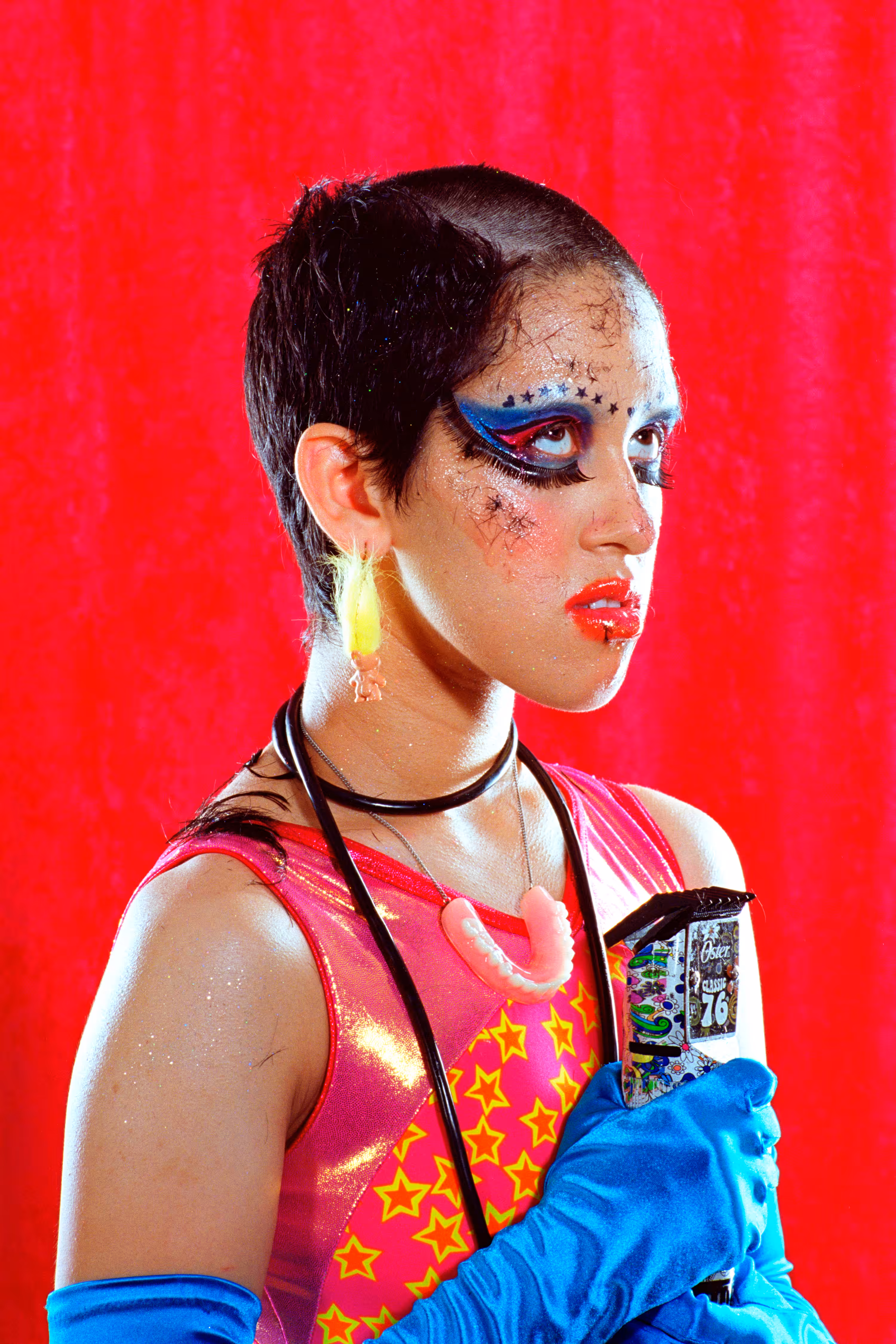 ICONS - Buzz / Ariel Jimenez