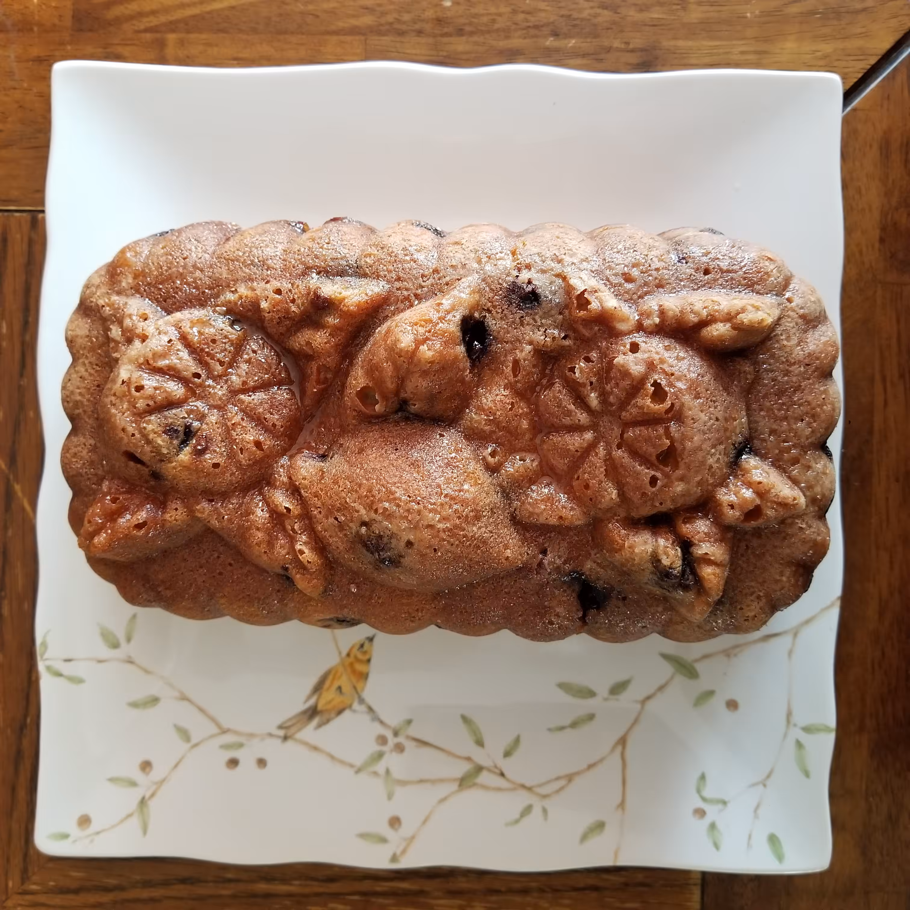 Traveling tea cake