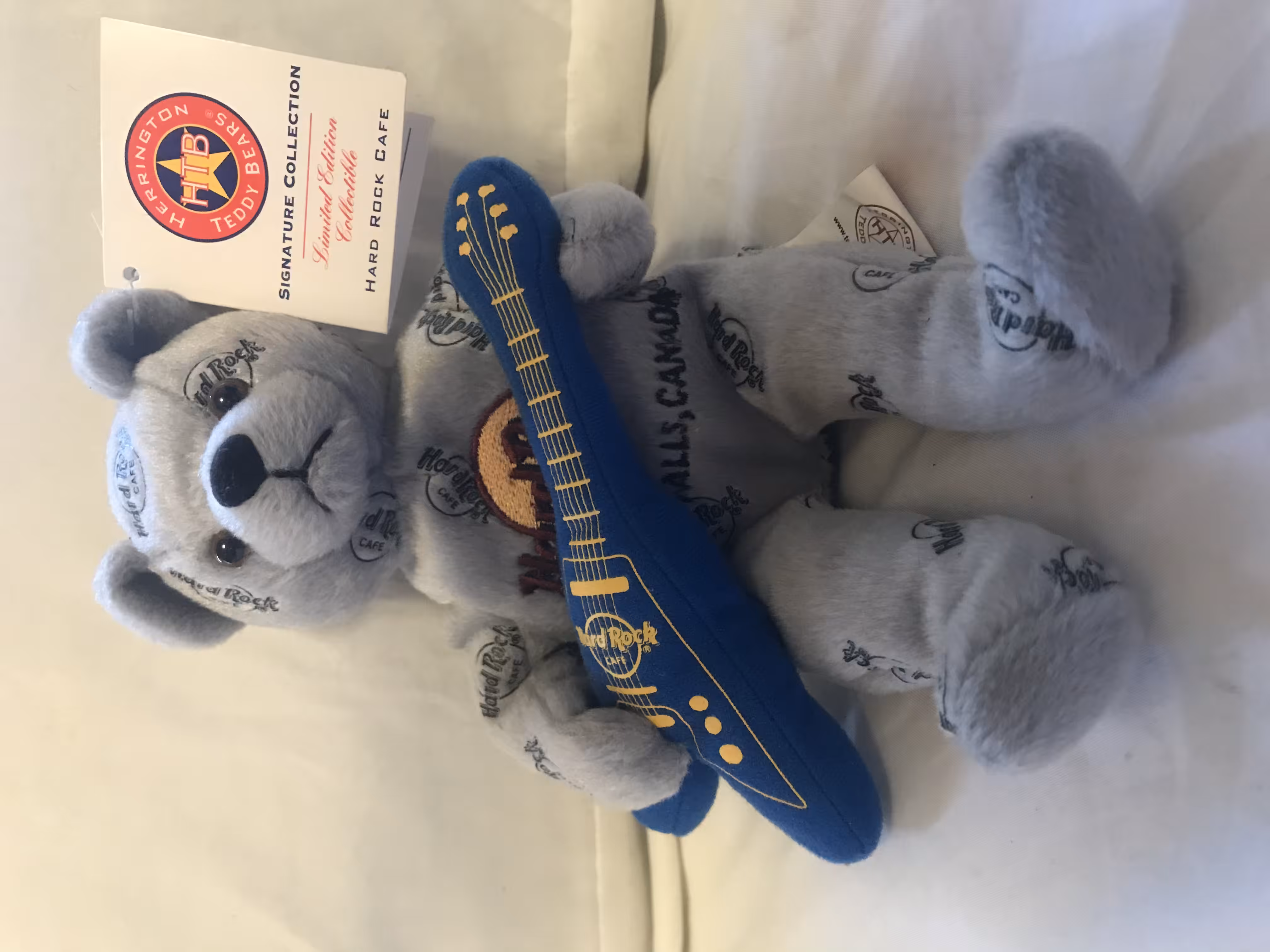Hard Rock Cafe beanie baby 2008