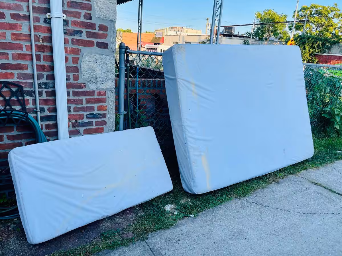 Free Queen size mattress plus kids mattress