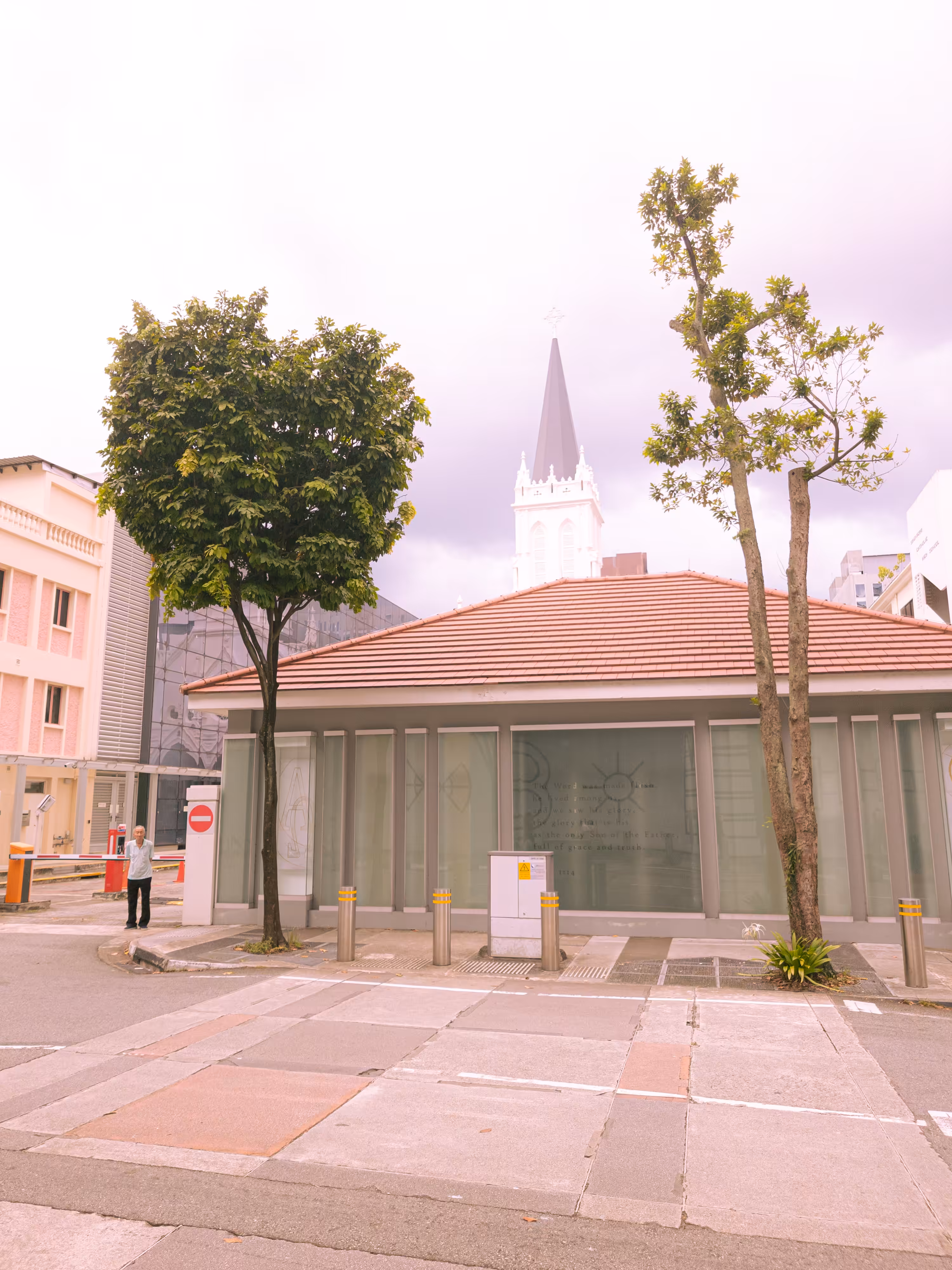 Ephemeral Perspectives: Visiting for Prayers