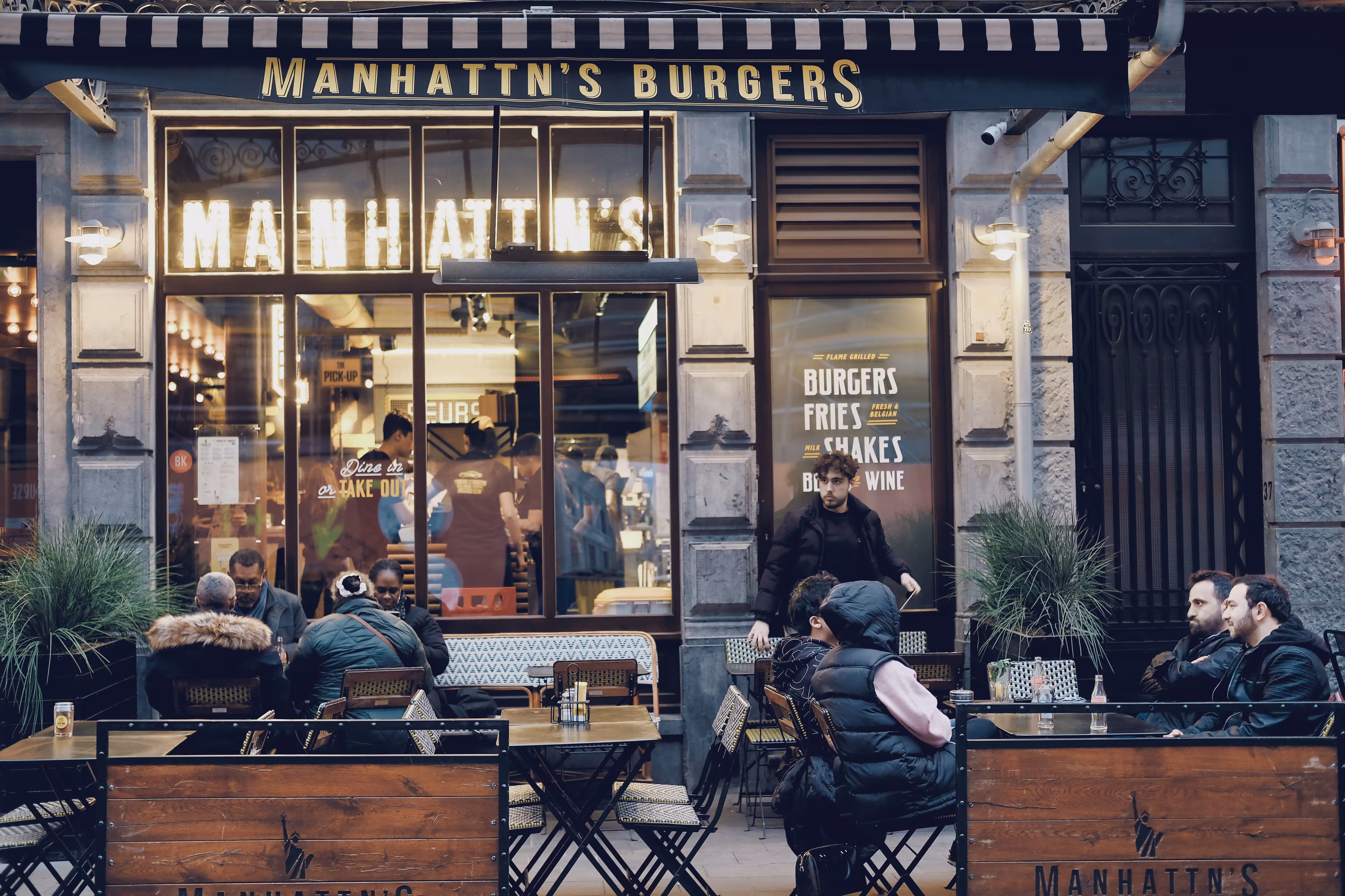Brussels Street Story: The craving for a burger