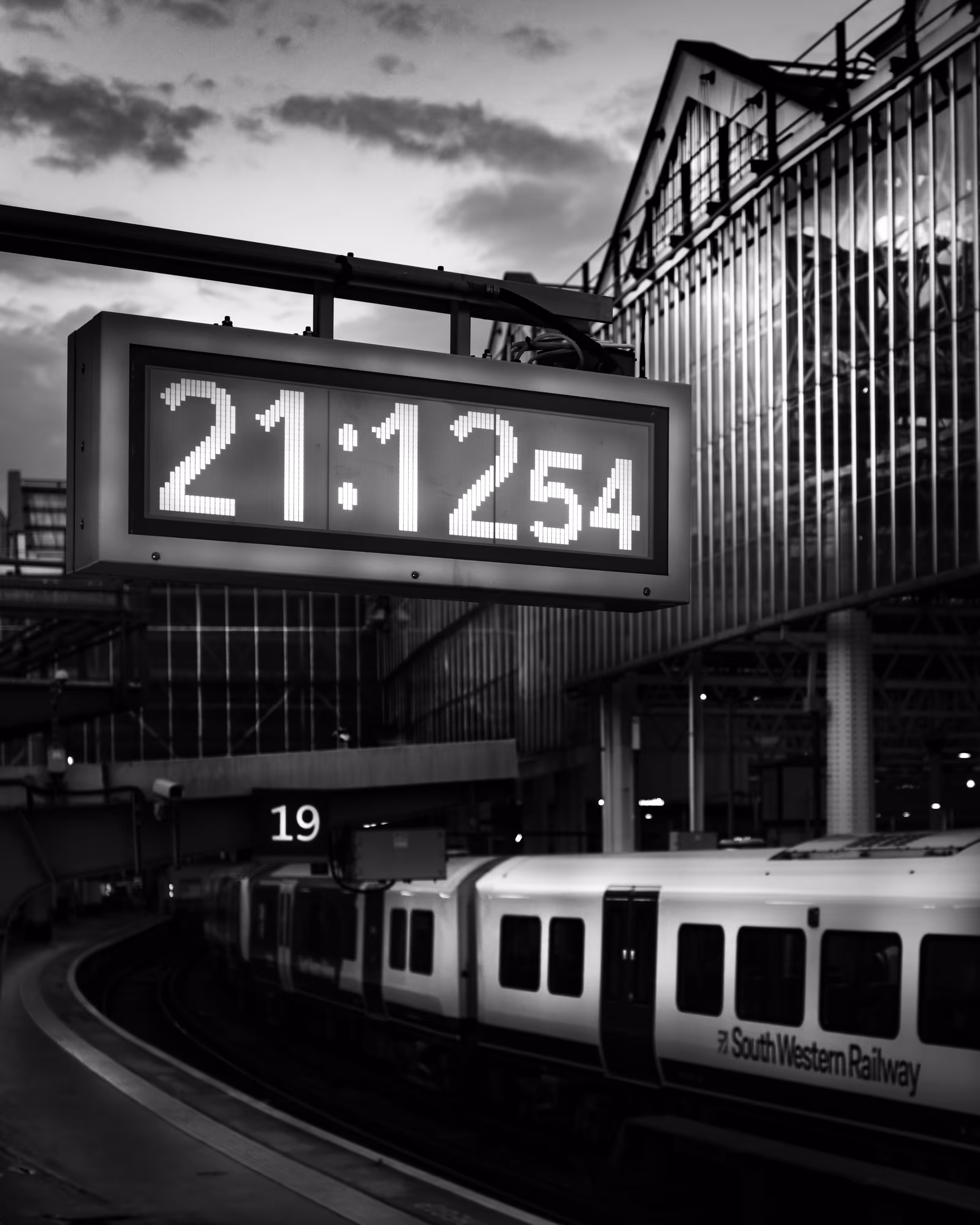 Waterloo 21:12:54