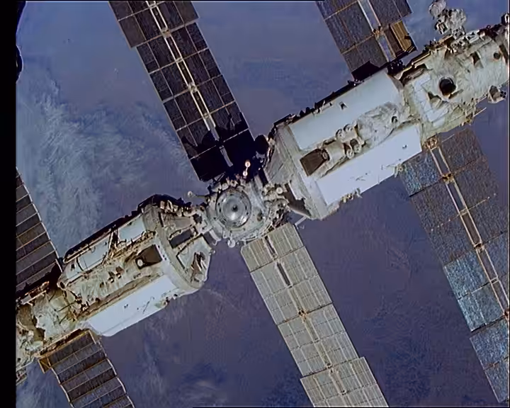 25 Pieces of Space Time #24
