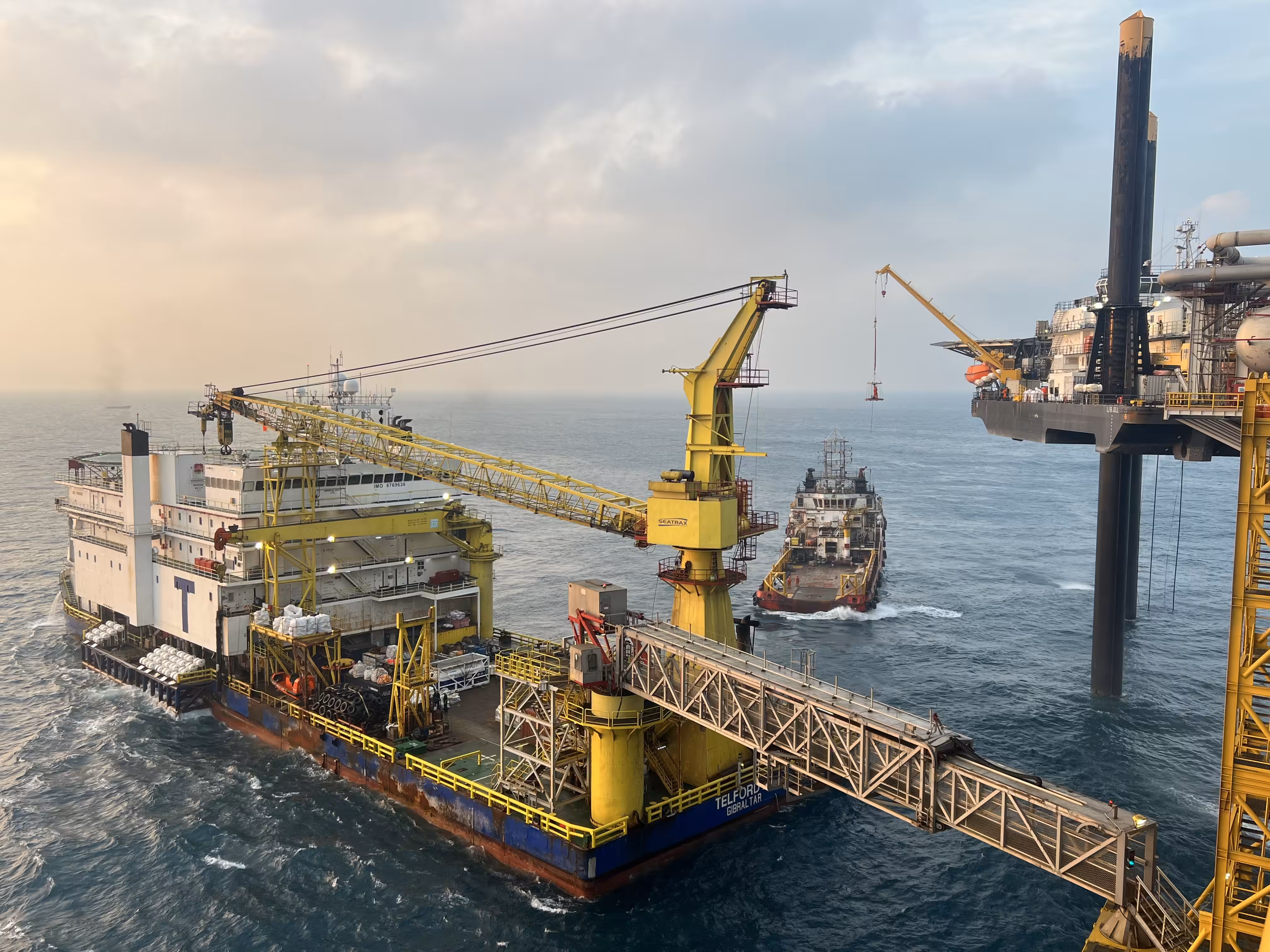 Metaleroz Offshore Seascape Photography 2024: Fair Wages For Fair Work