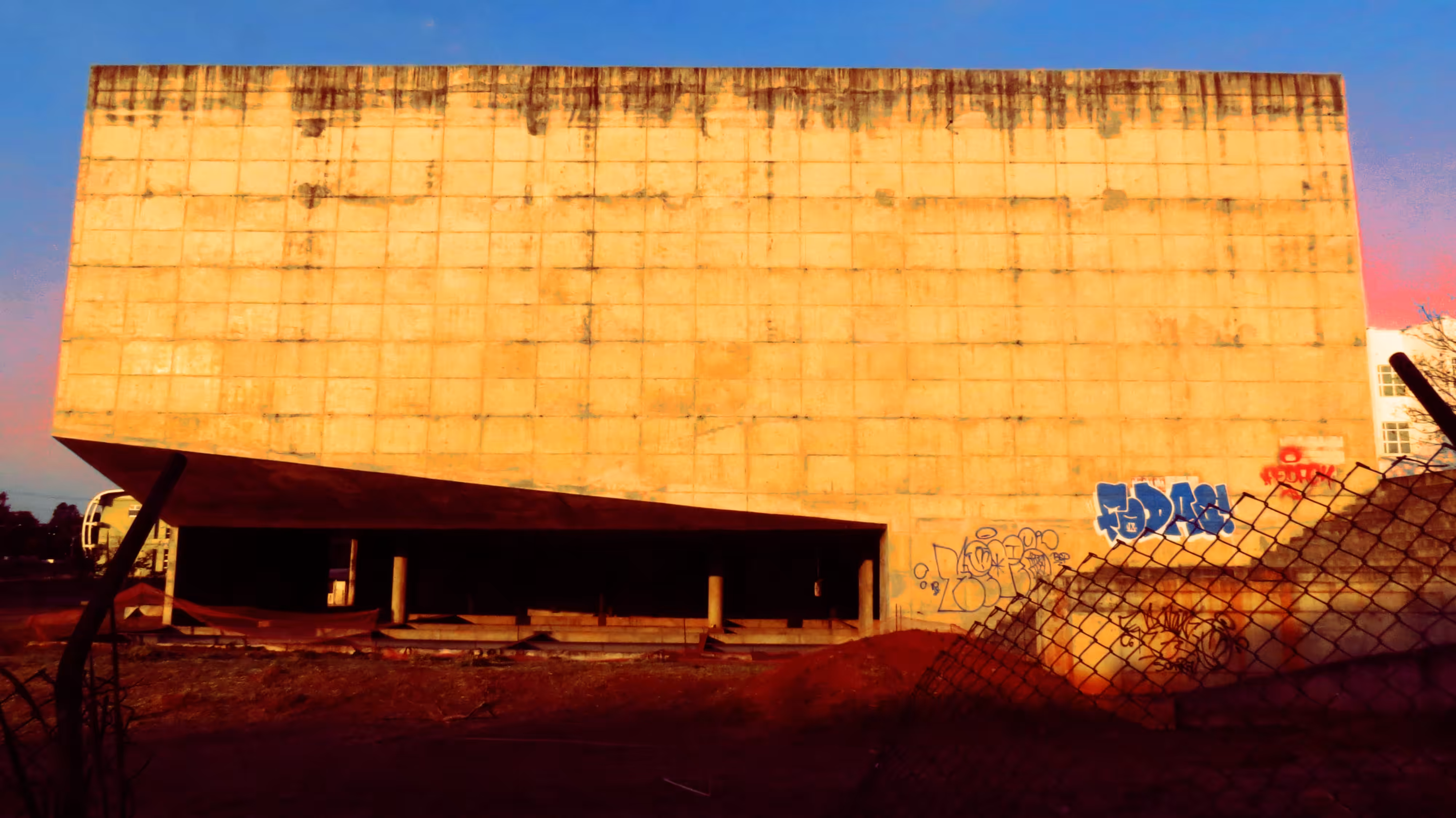 The Laboratorium Theatrum - An Incomplete Ruin