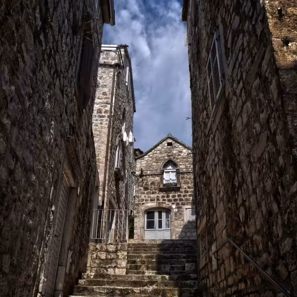 Streets of Stone III