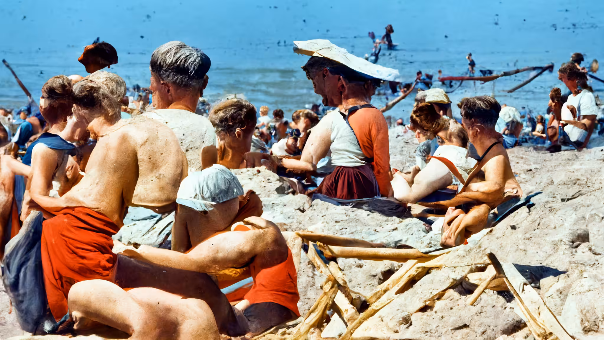 FAKE VINTAGE BEACH PHOTO