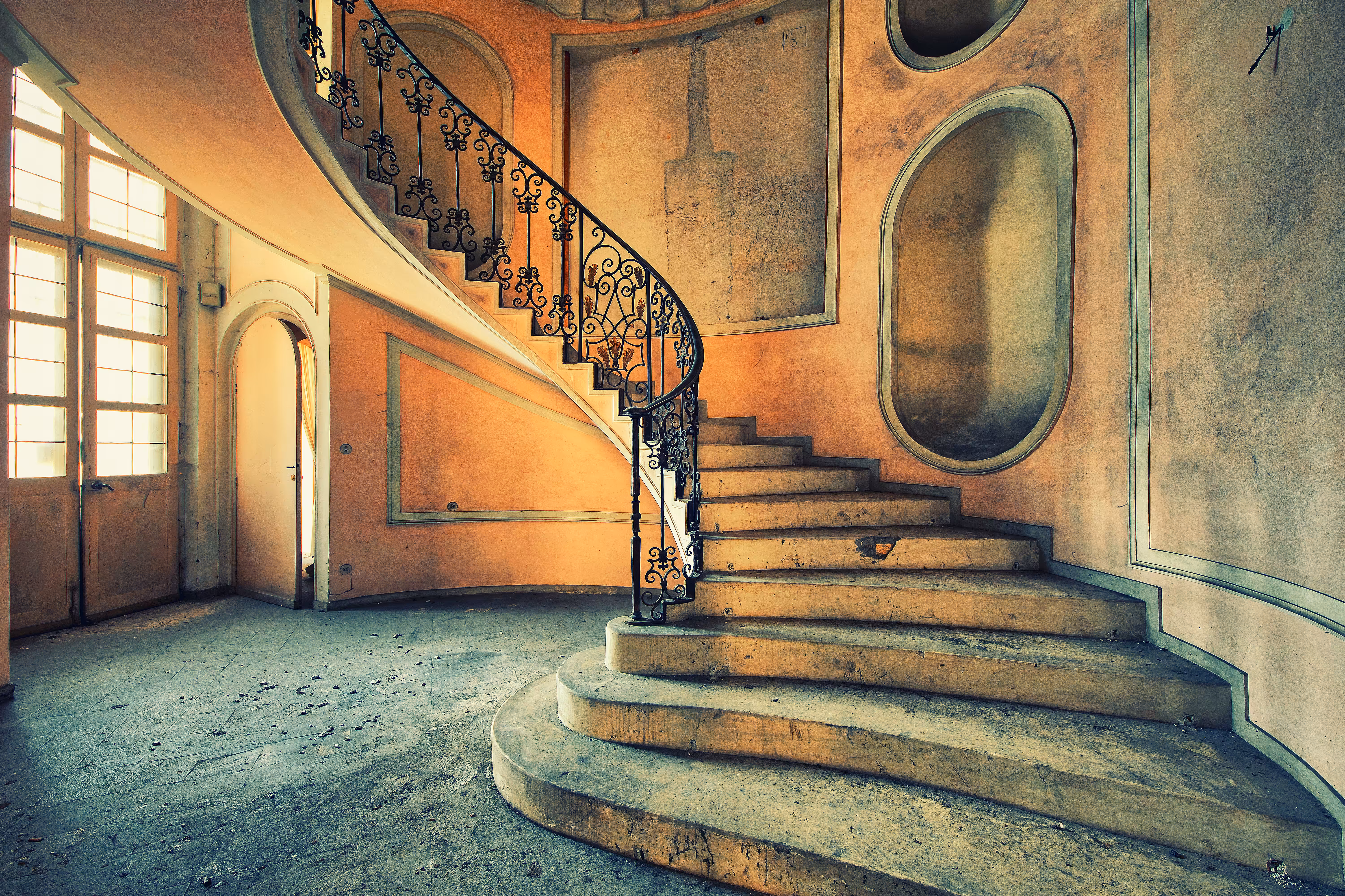 Grande Stairs