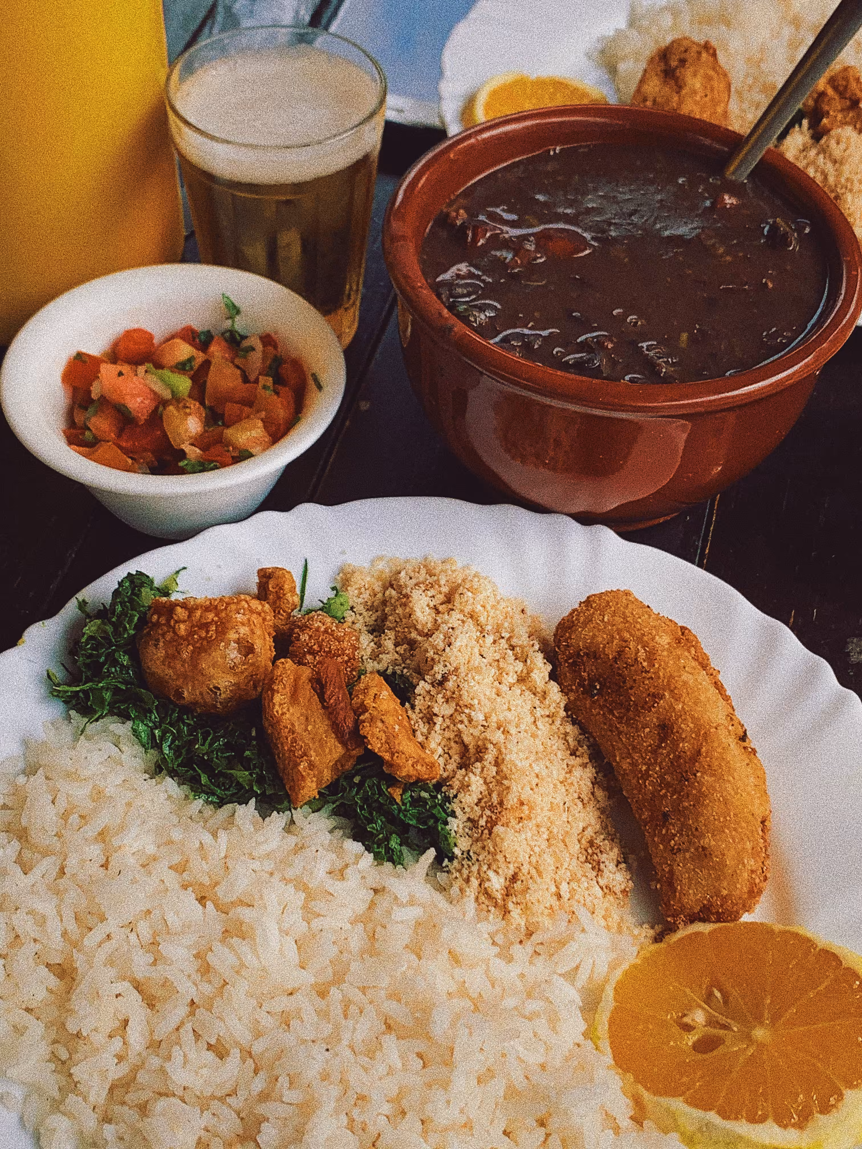 Feijoada aos Sábados 