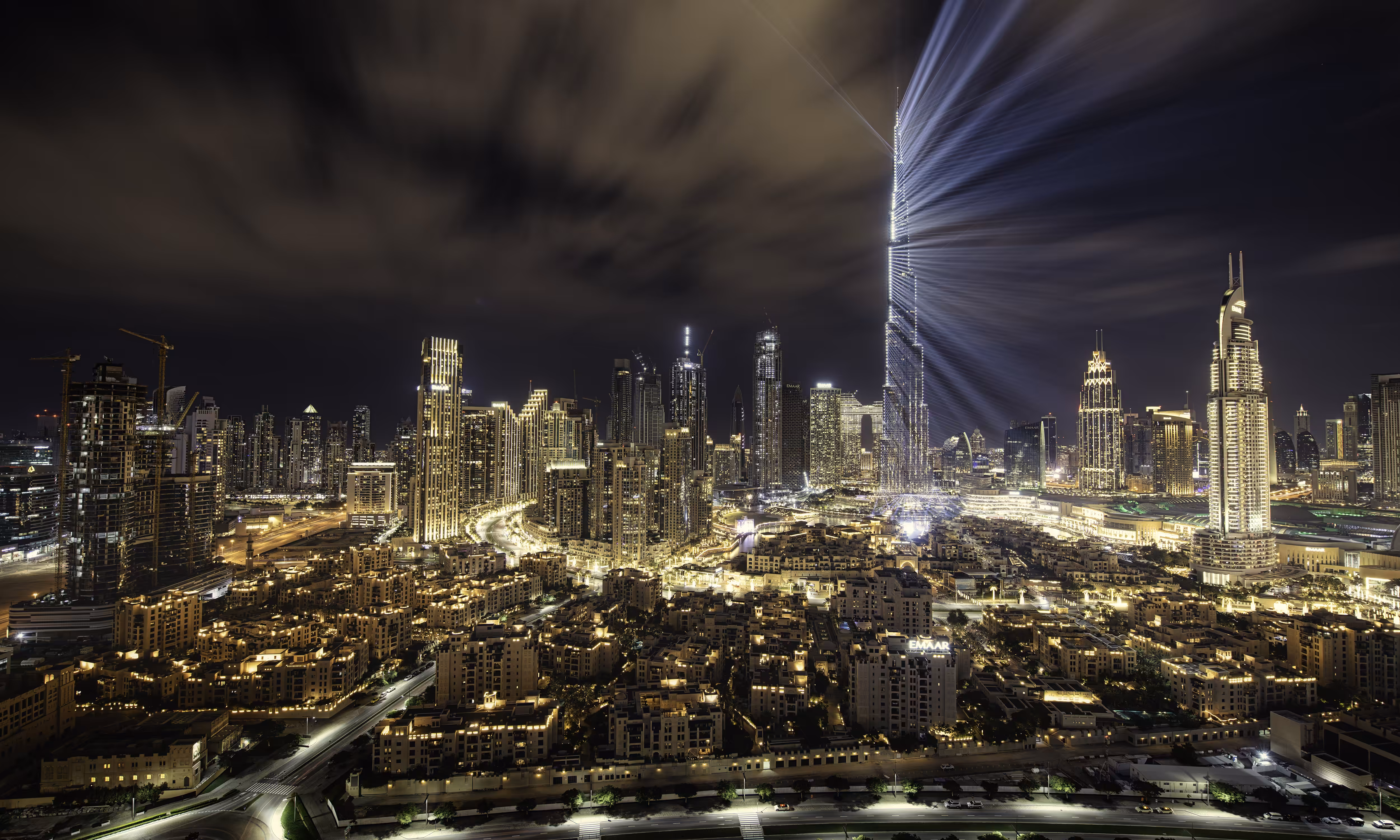 Citscapes and Landscapes: Dazzling Light and LaSer Show