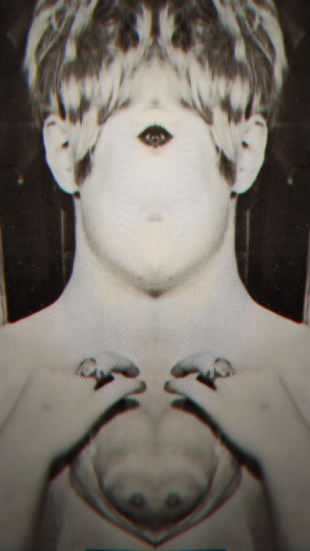 EDIE SEDGWICK HEART MILK