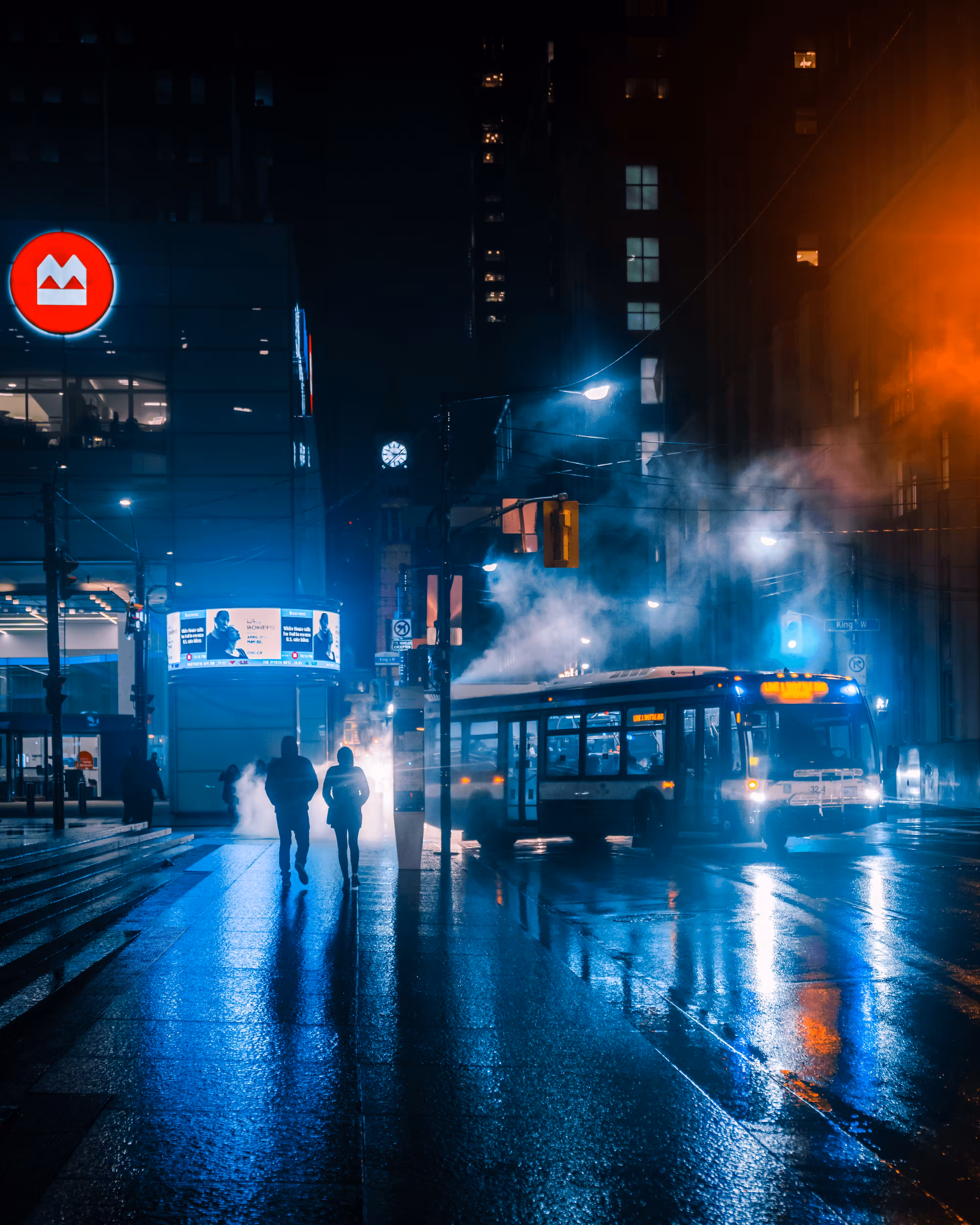 Sleepless Streets #005 Blue Pill