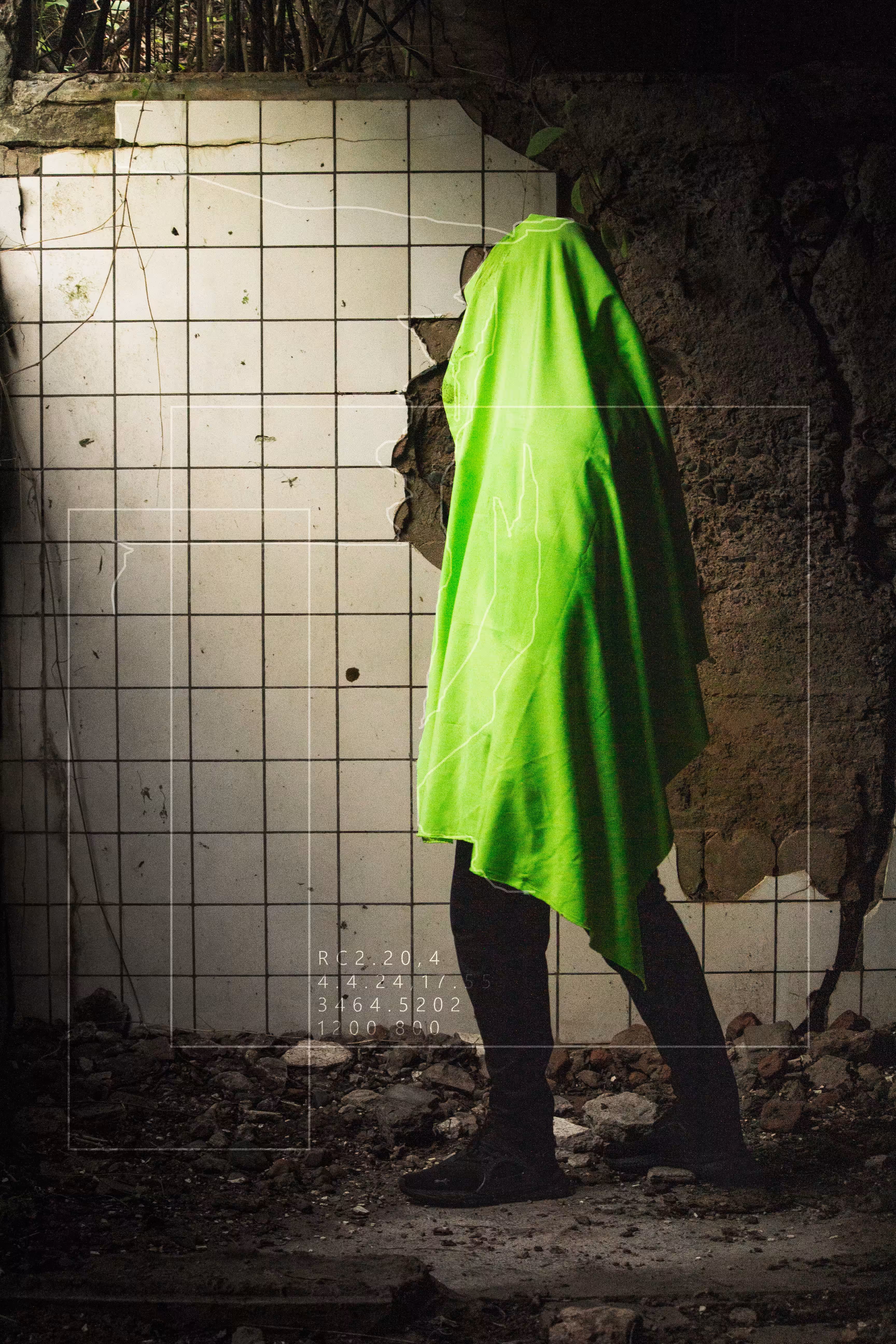 Apparitions  III