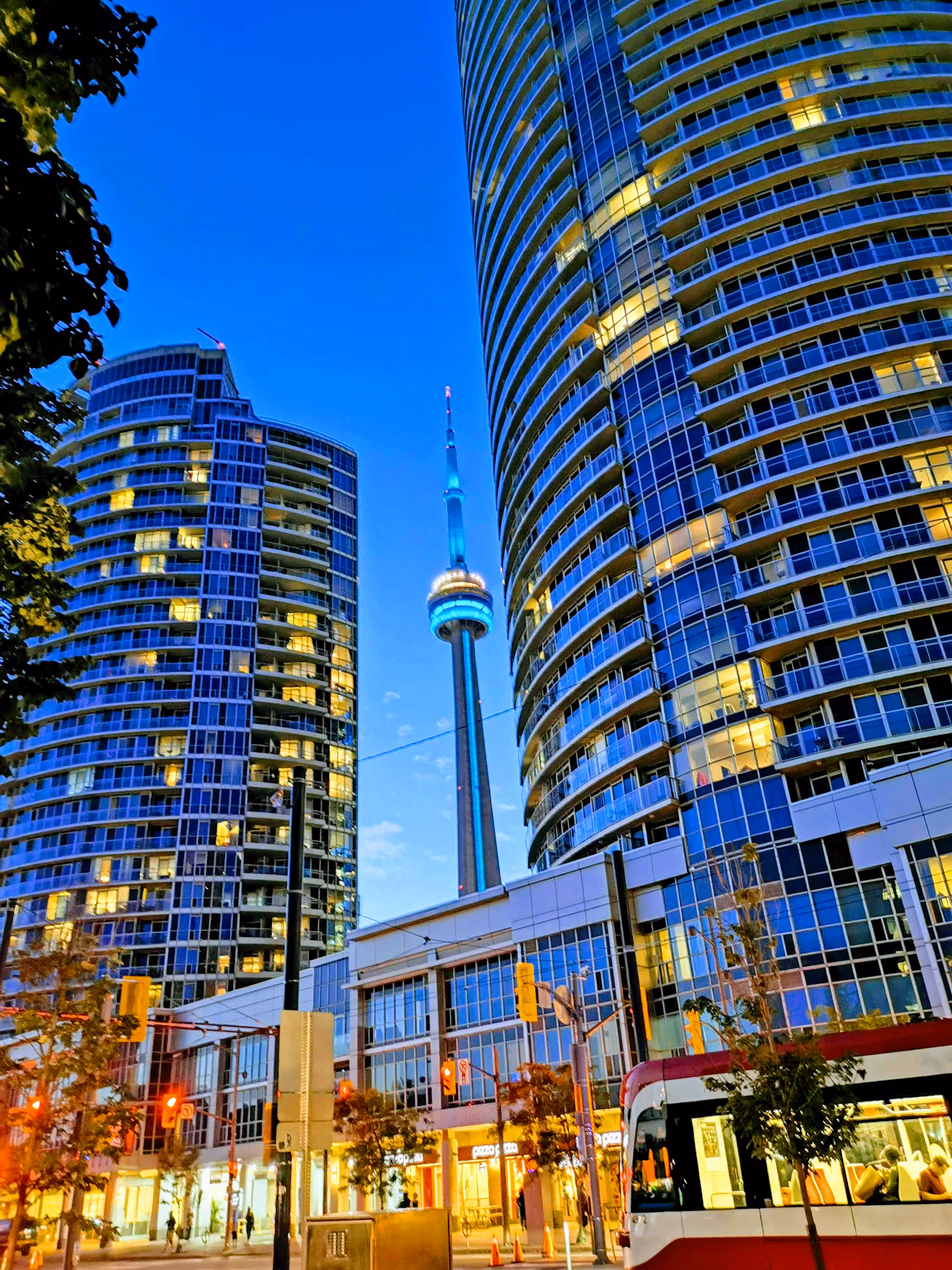 IMG_0006 Toronto the Six