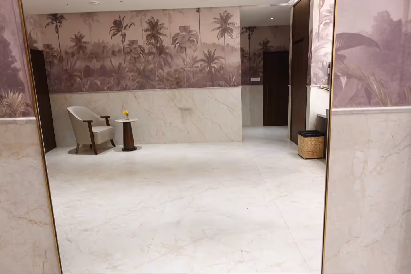VANITIES // 0034
