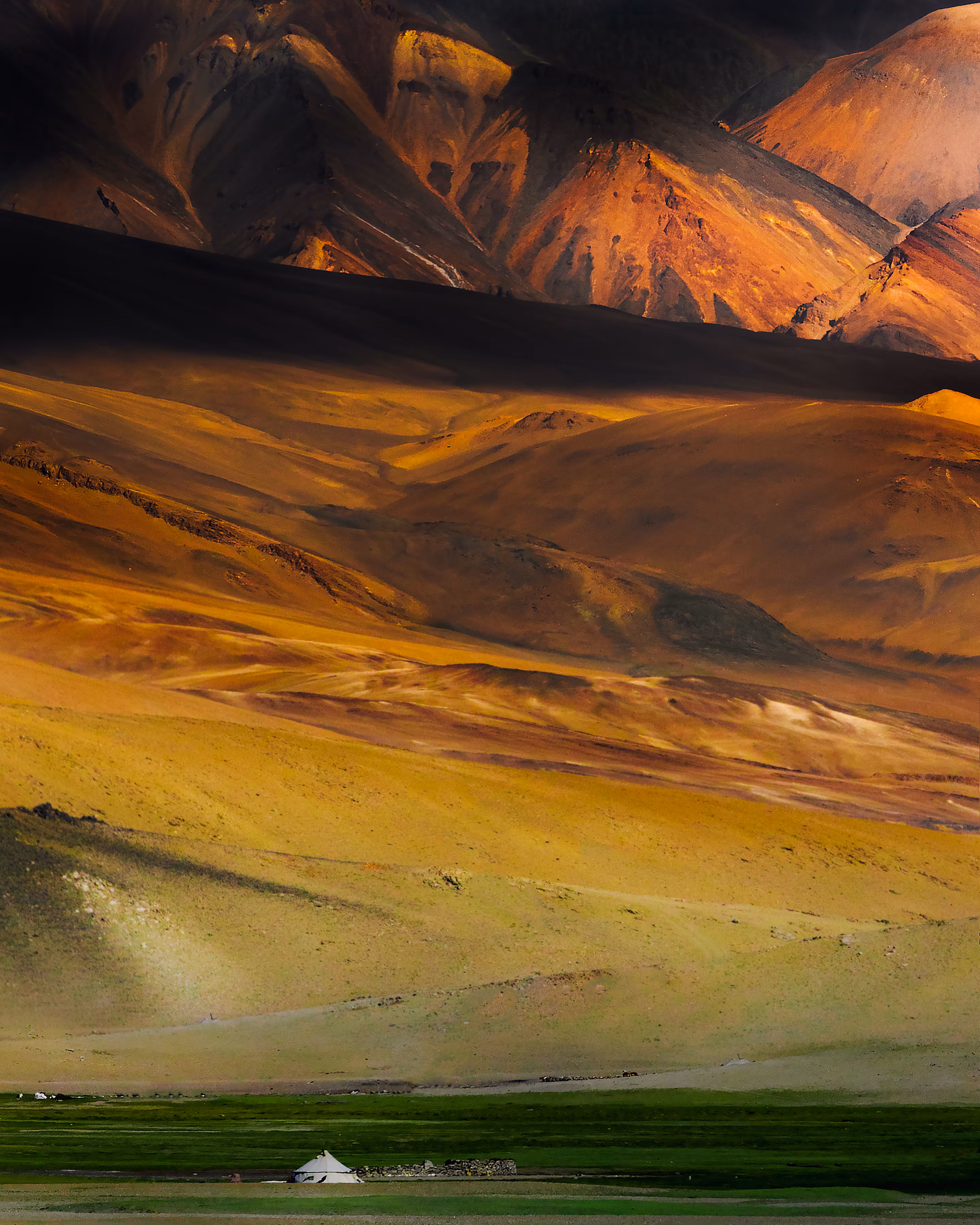 The colour palette of Tso Moriri