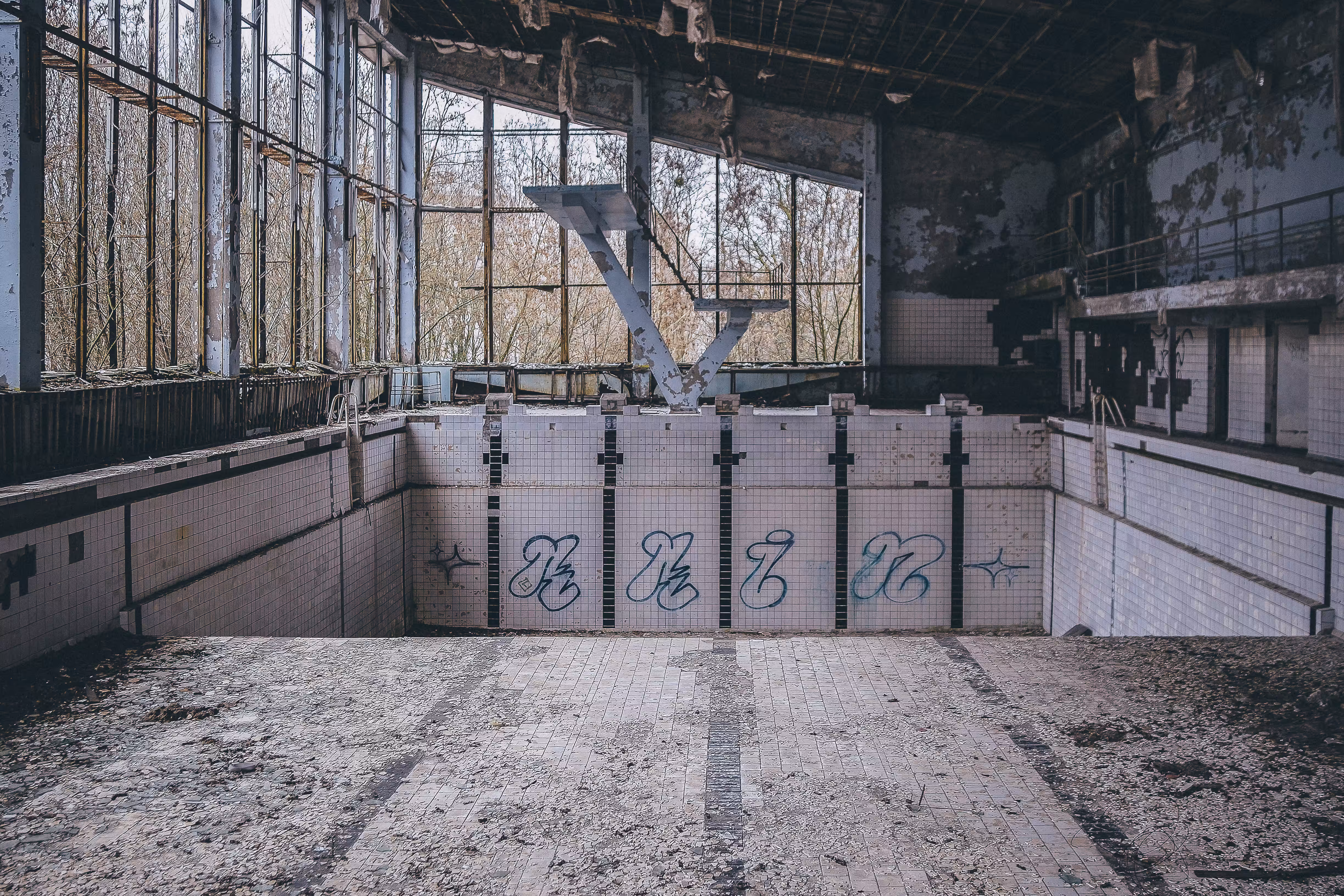Azur de Pripyat Swimming Pool