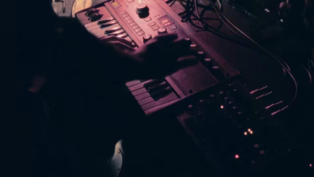 #111 ambient gtr