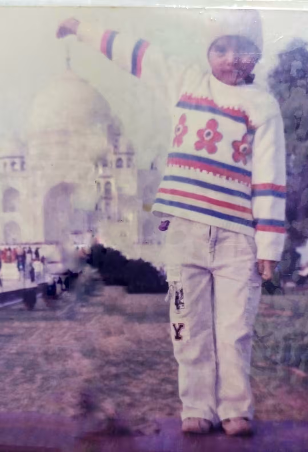 Taj Maxi