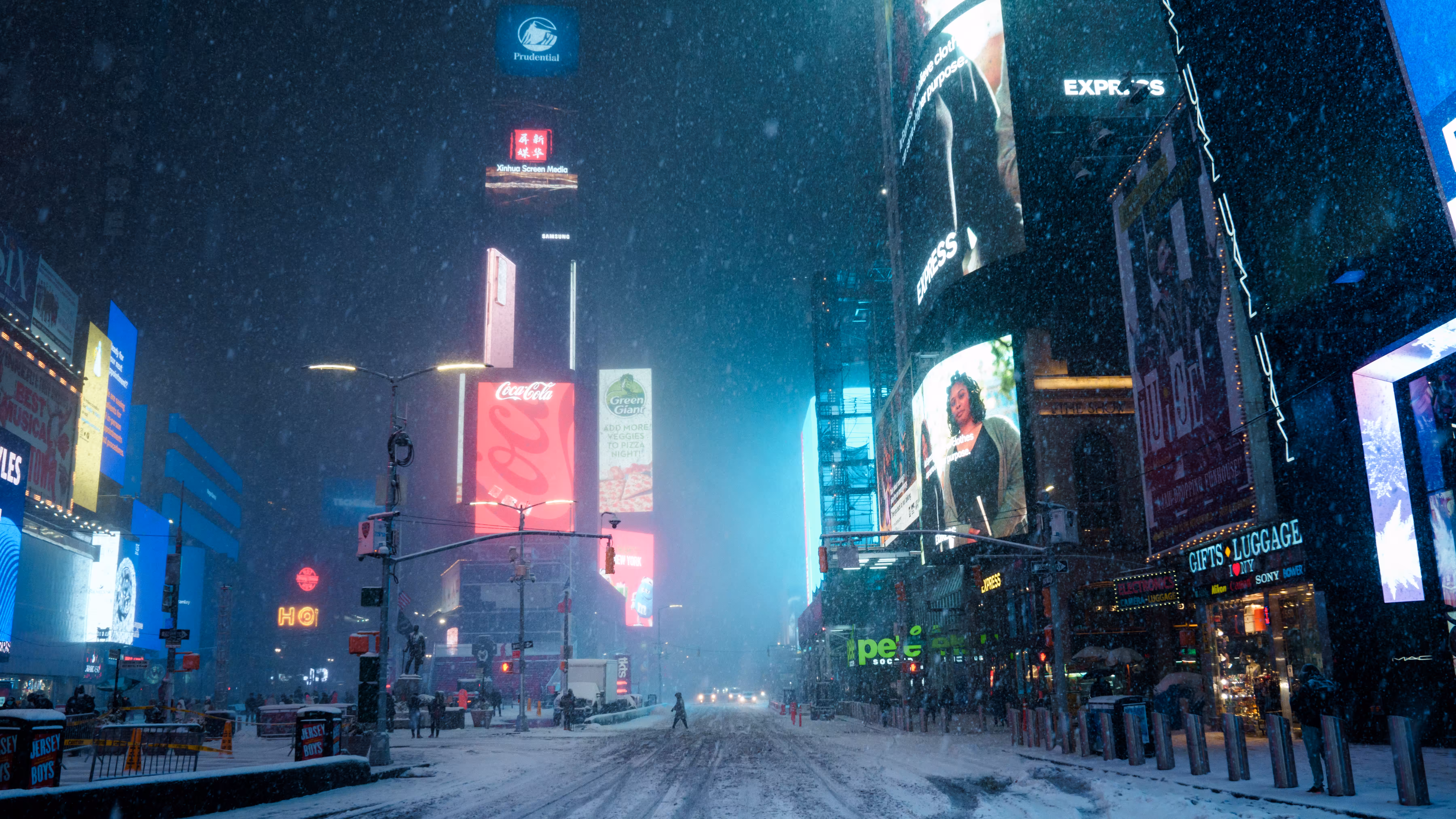 City Cinematic: A Winter's Tale