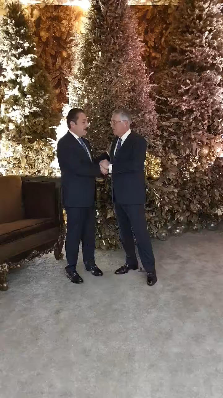 y les dije: ahora puedes pagar con BTC! 