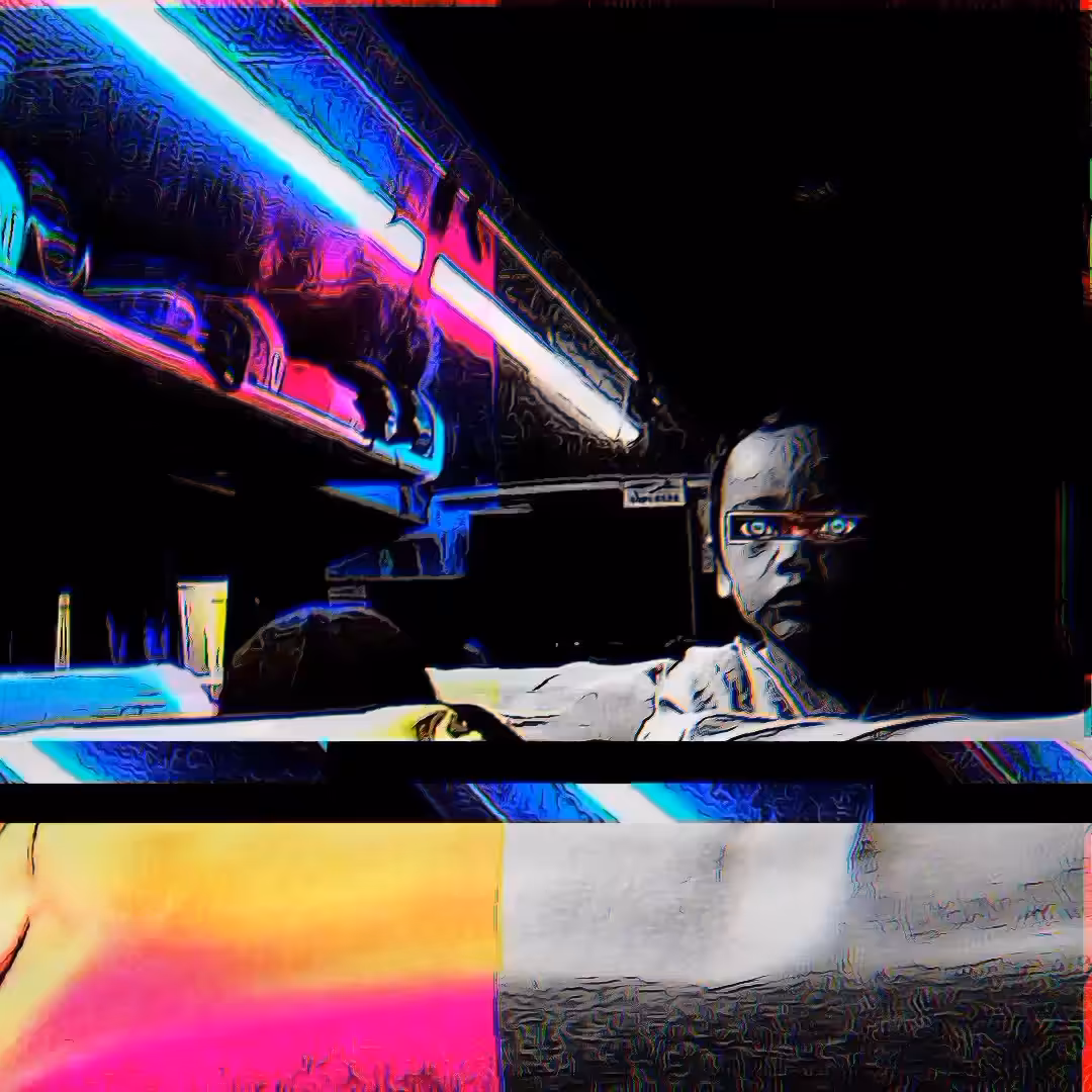 Colour Gazin\GlitchVersion II