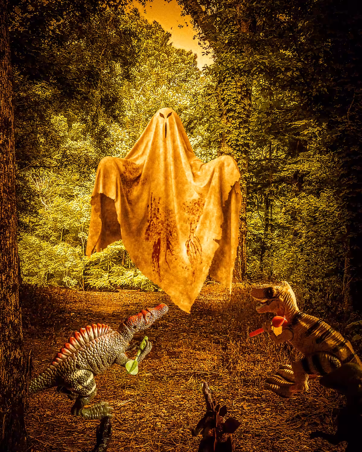 Dinos Meet a Scary Ghost