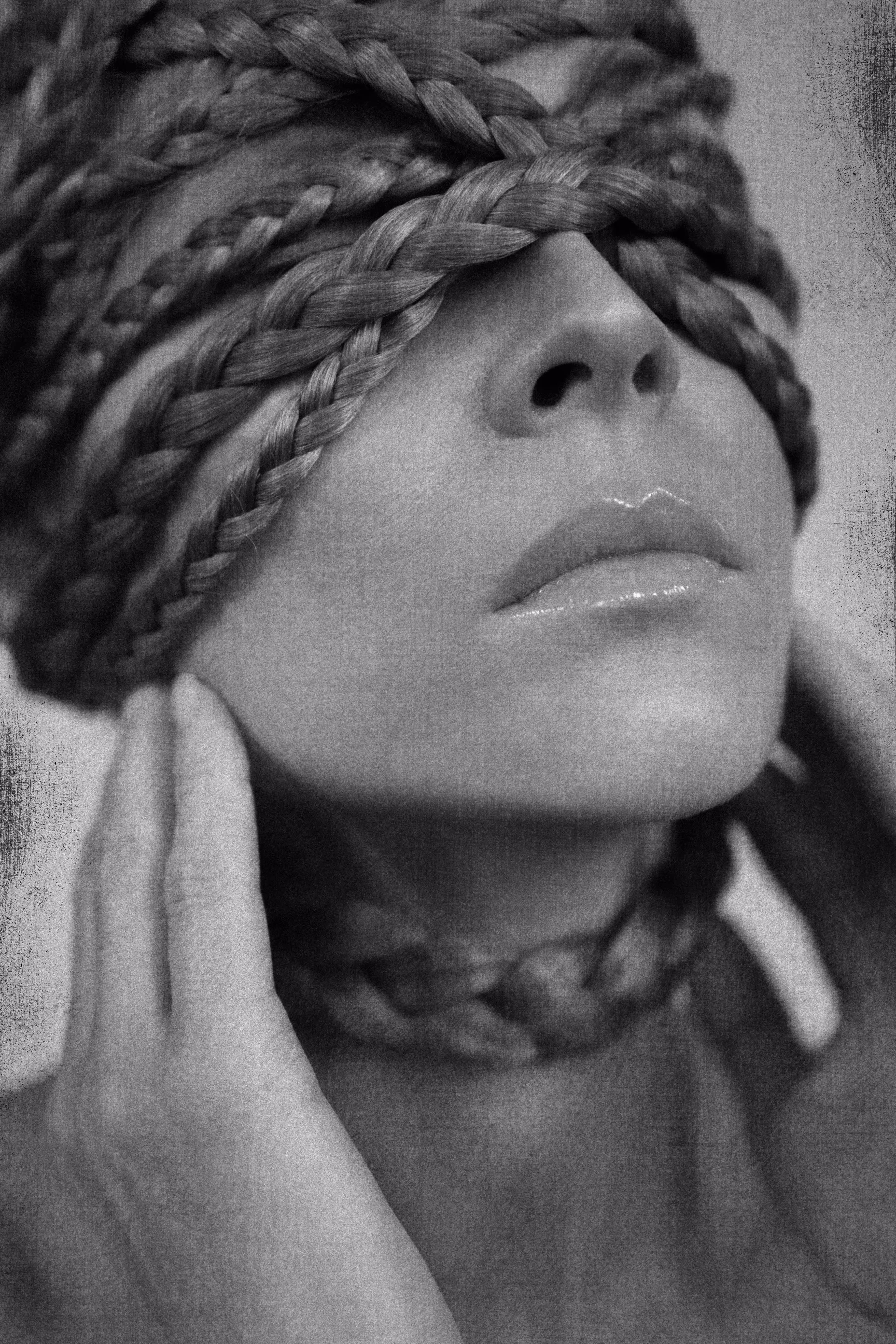 Lost in Thoughts