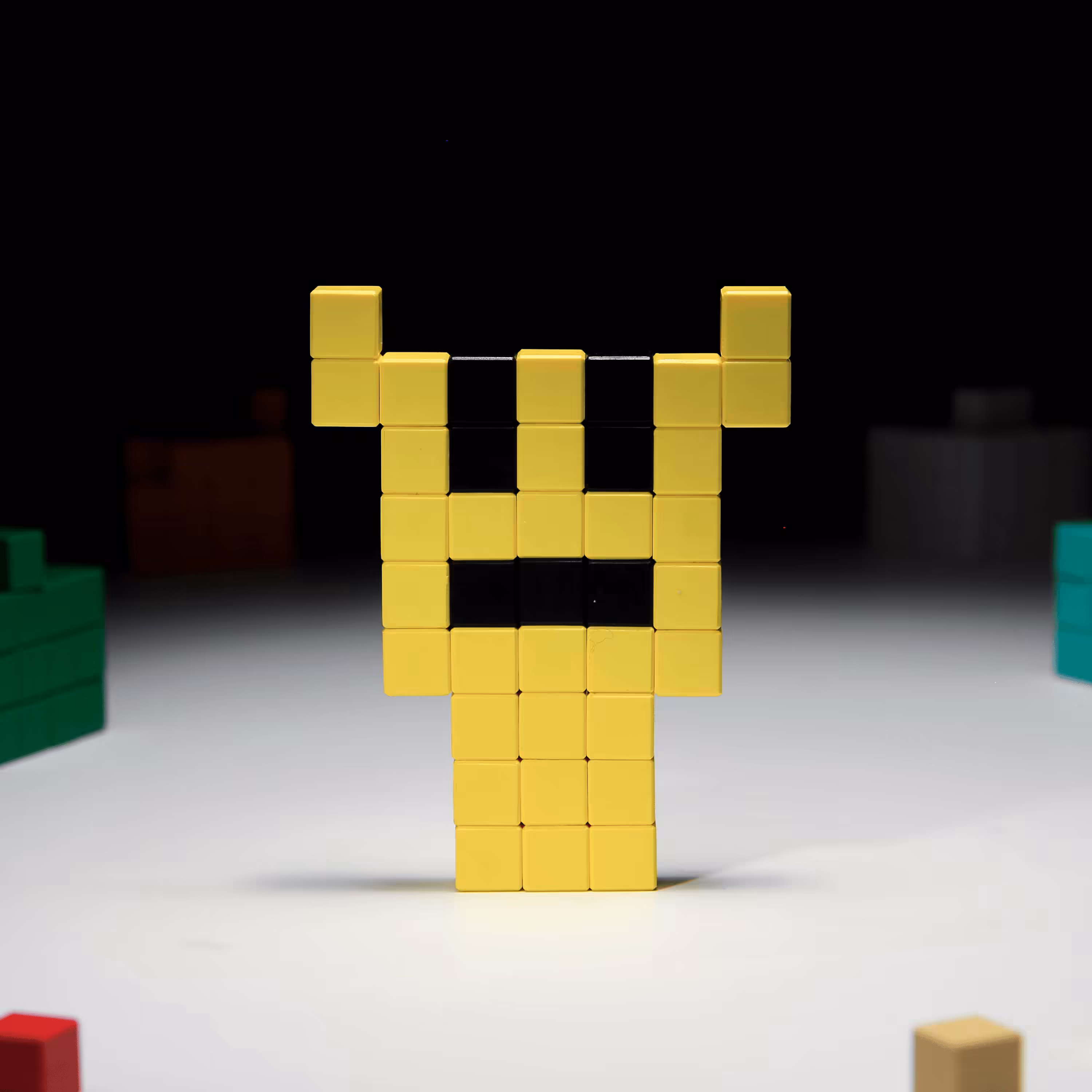 Yellow Pixel 012 Phase
