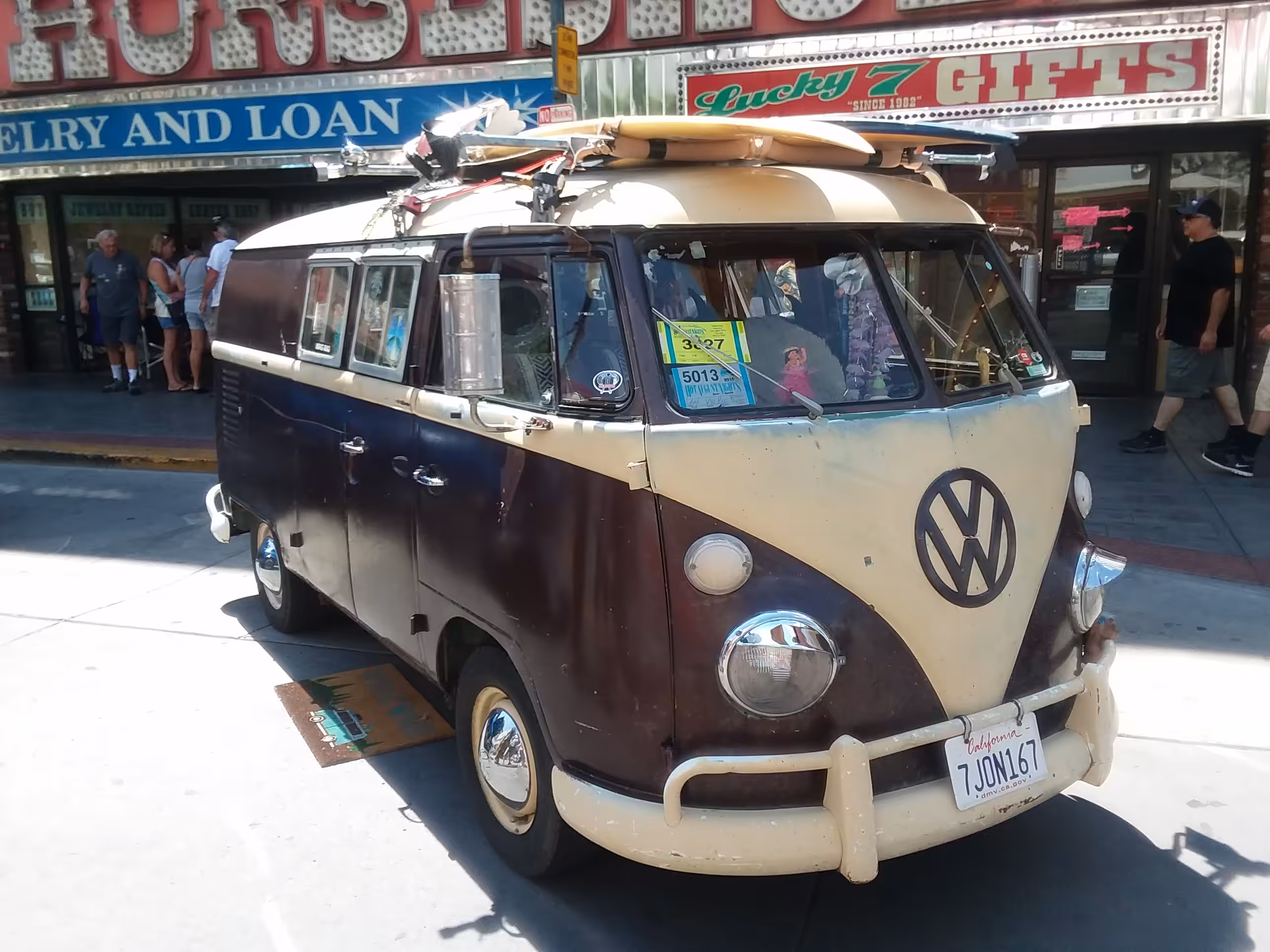 Chill VW Bus Made For Cruisin California