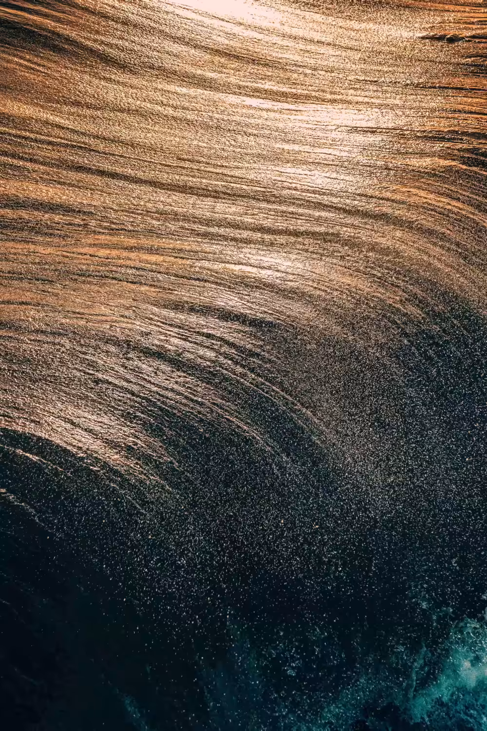 Golden Waves Flow
